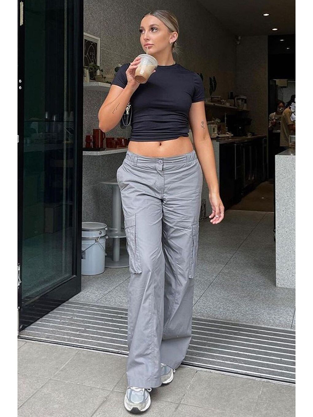 Siyah Bisiklet Yaka Basic Kadın Tişört Mg1725-1