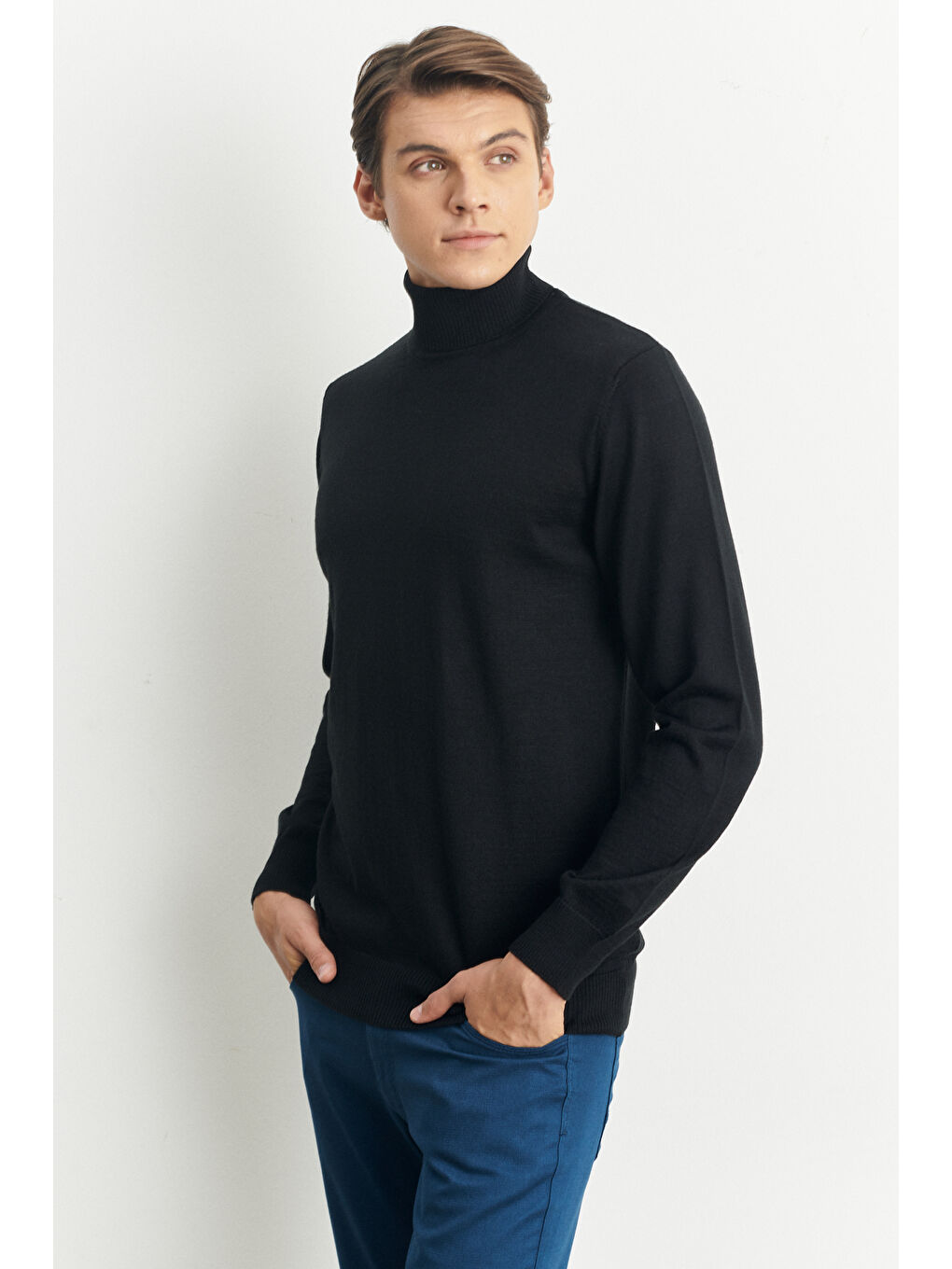 Erkek Siyah Standart Fit Normal Kesim Tam Balıkçı Yaka Yünlü Triko Kazak-4