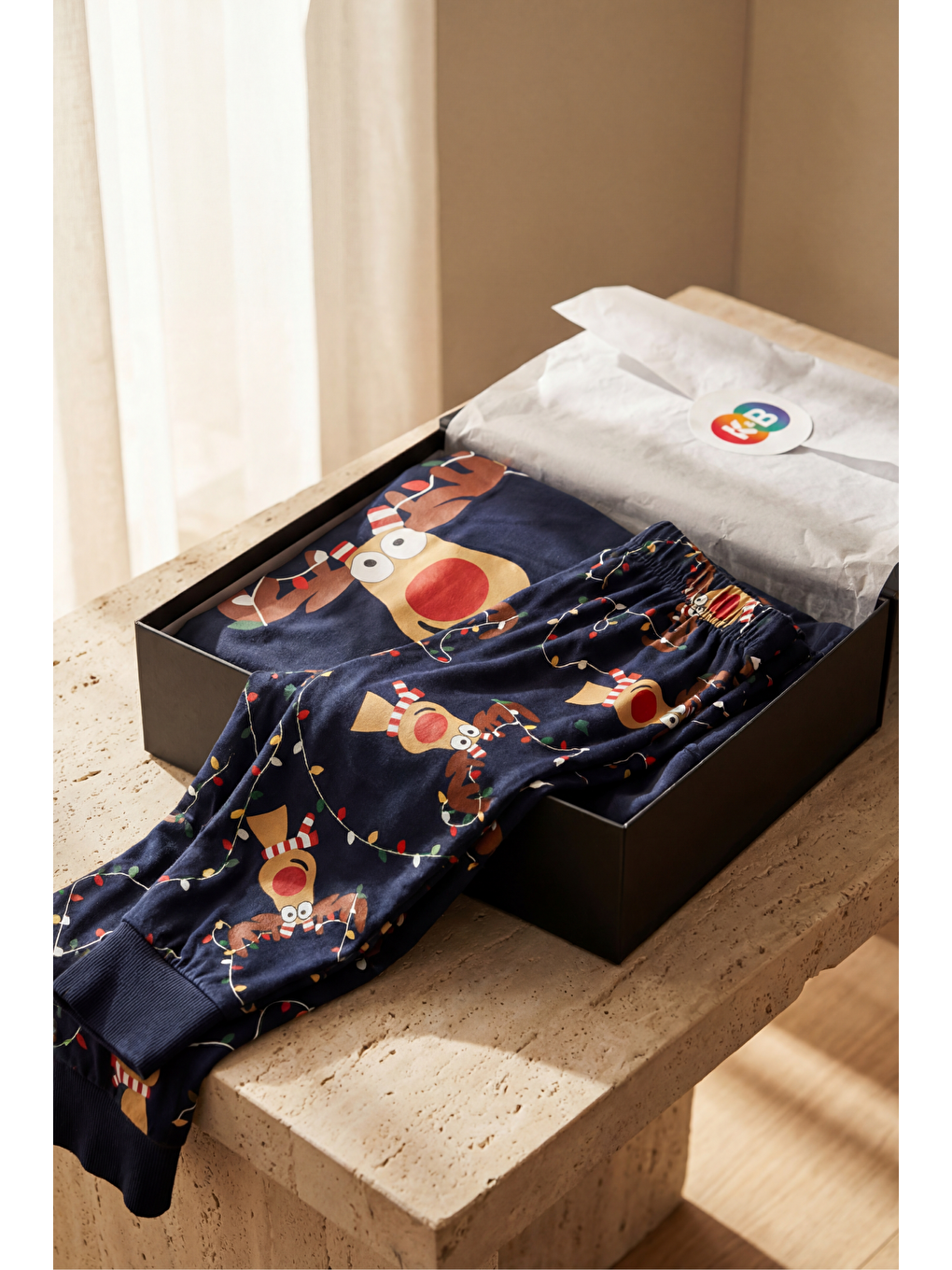 Kadın Geyik Desenli Kutulu Yılbaşı Pijama Takımı Lacivert