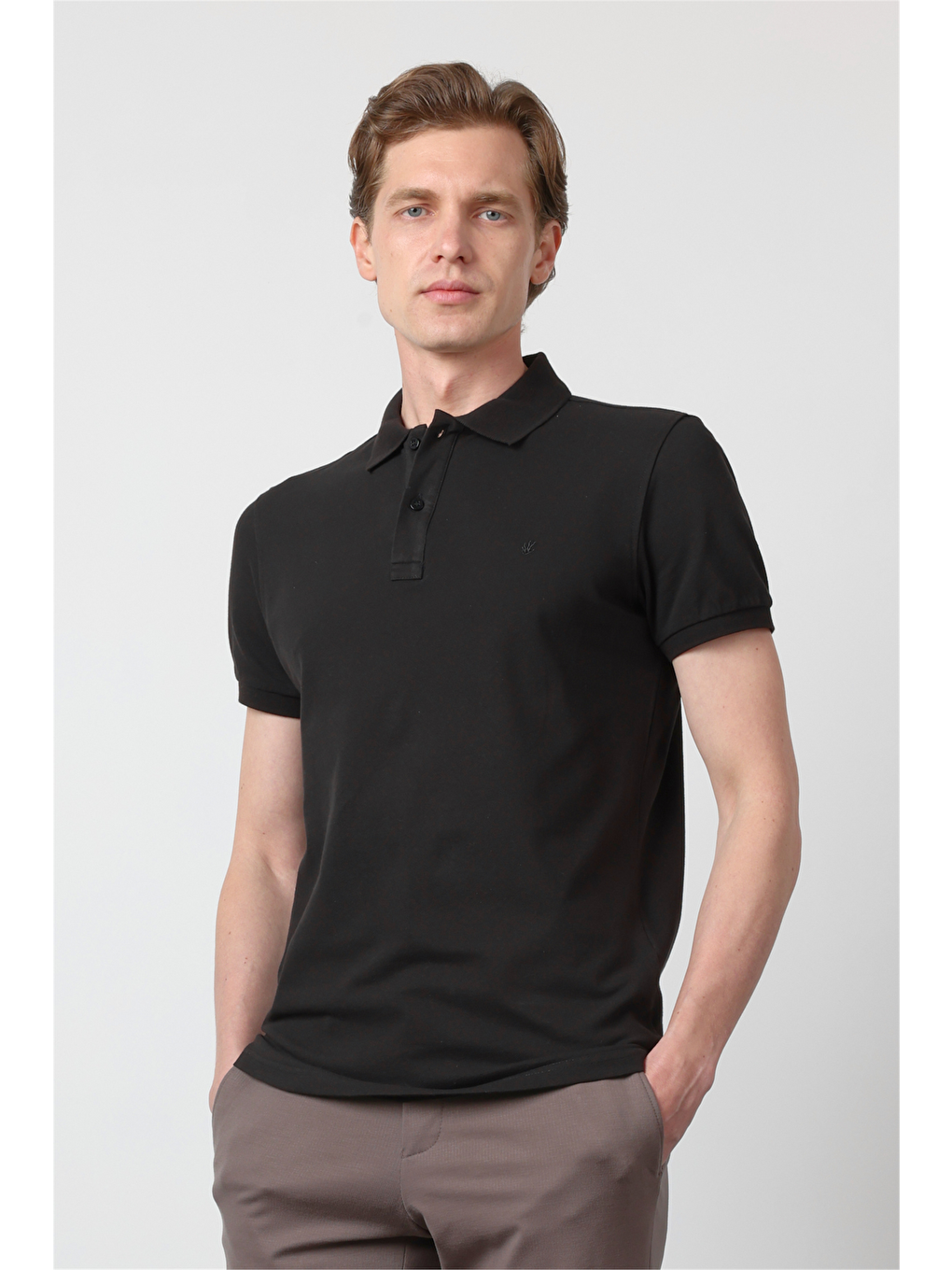 Siyah Polo Yaka Kısa Kol Cepsiz Slim Fit Pamuklu Tişört 1011260154-3