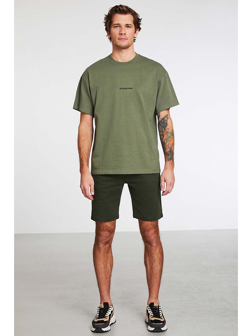 Rıver Erkek Oversize Fit Bol Kesim Nakış İşlemeli Basic Örme Haki Tişört-4