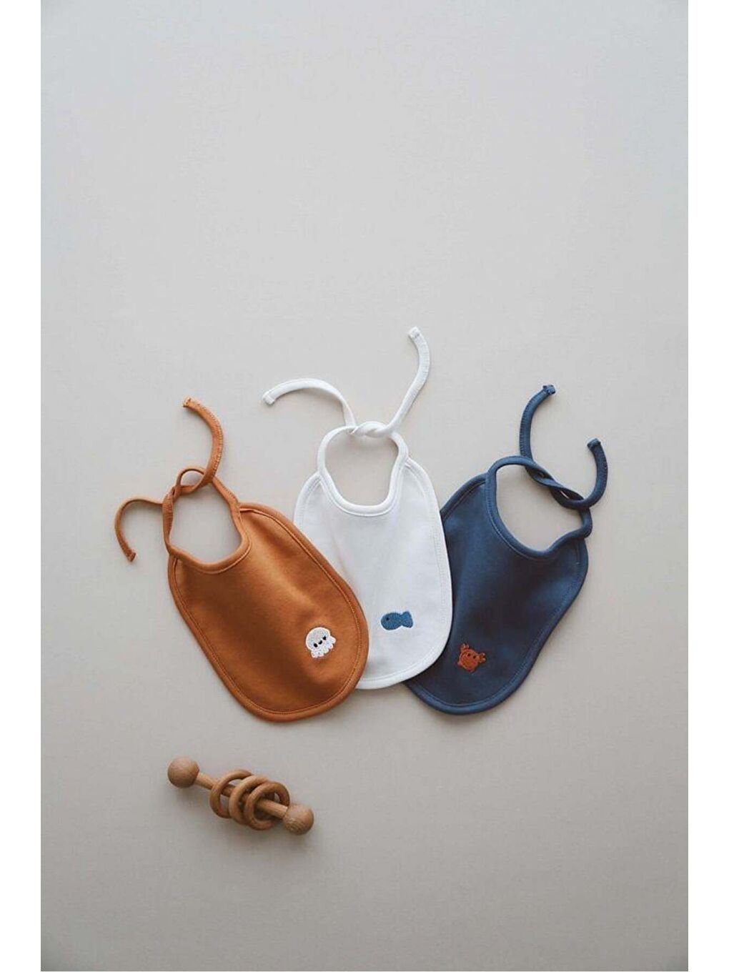 3lü Biyeli Bebek Önlüğü 0-3 Ay Model 4-5