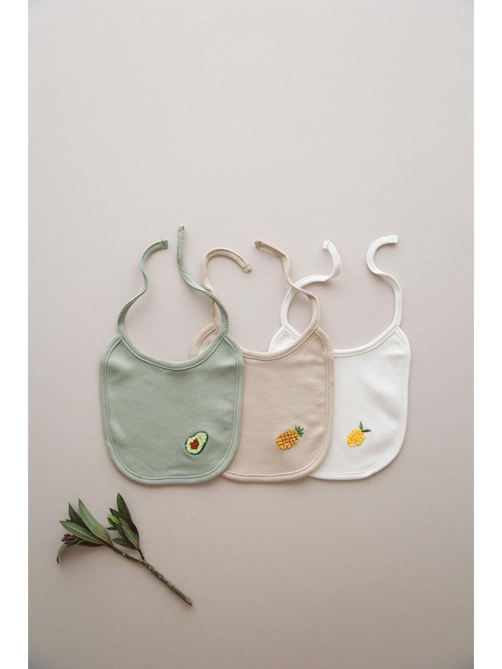 3lü Biyeli Bebek Önlüğü 0-3 Ay Model 3-7