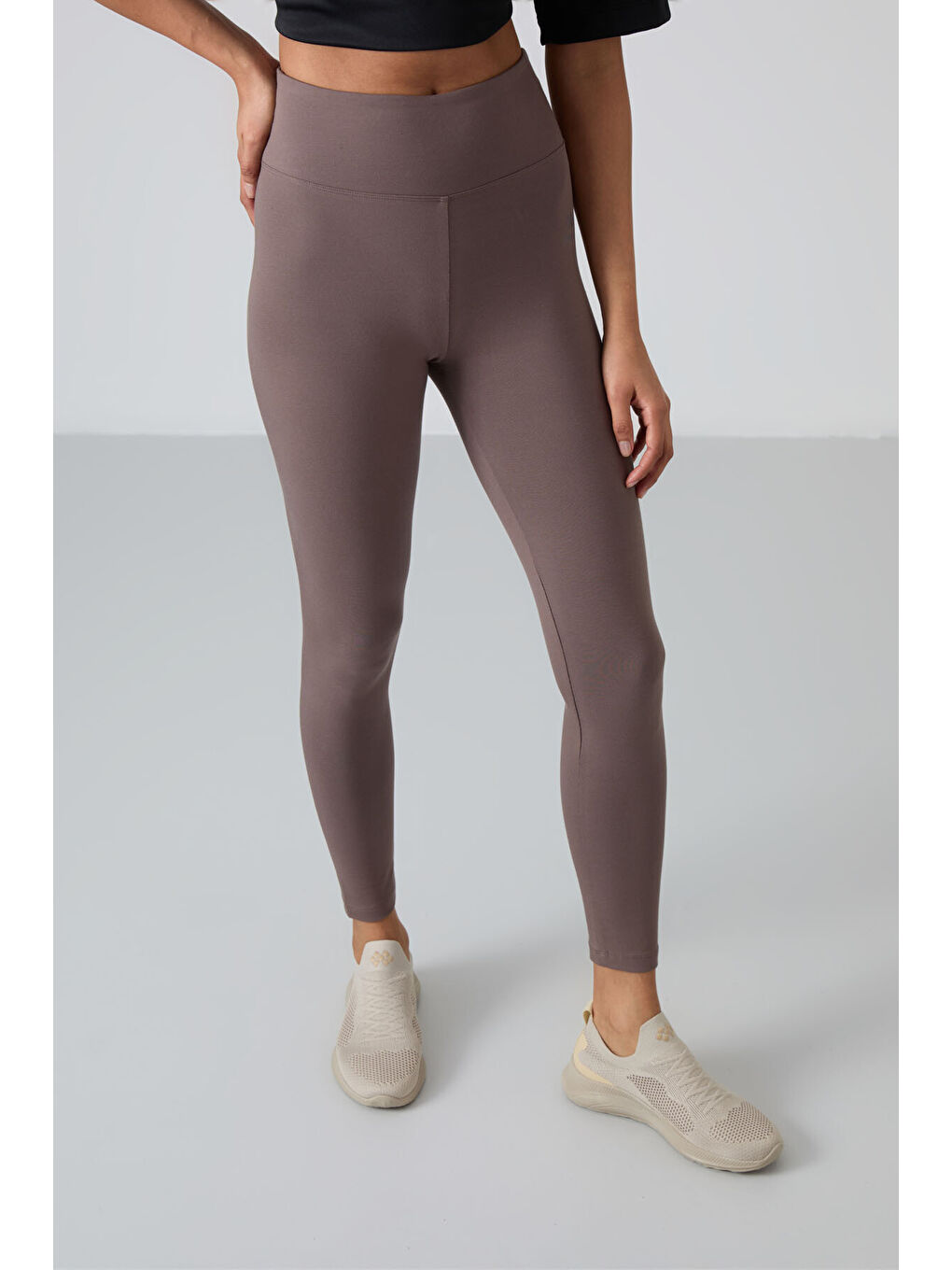 Kahverengi Yüksek Bel Toparlayıcı Slim Fit Dar Paça Kadın Tayt - 94011-3