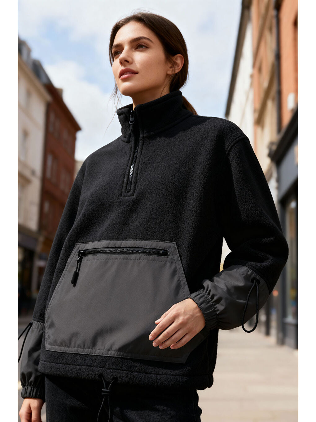 Siyah Etek Ucu Büzgülü Yarım Fermuarlı Oversize Kadın Polar Sweatshirt - 97238