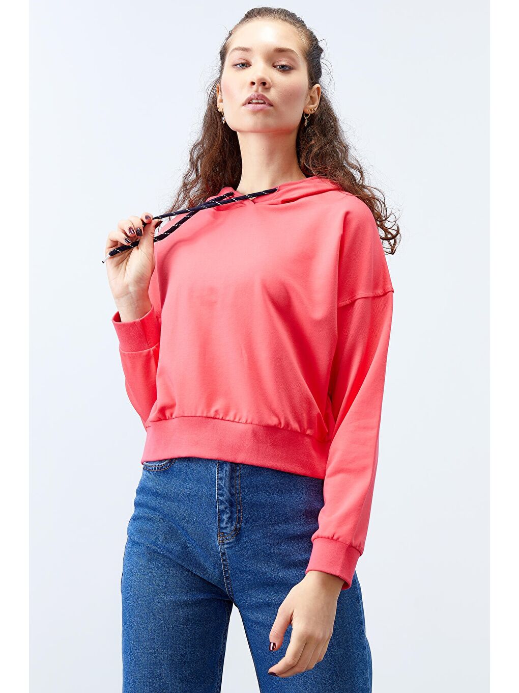 Fuşya Uzun Kol Rahat Form Kapüşonlu Kadın Sweatshirt - 97115-4
