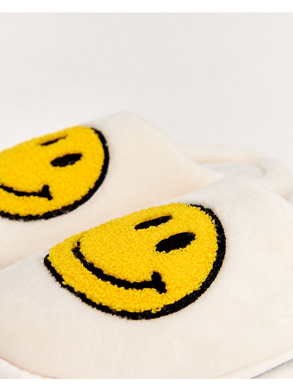 Bej Kadın Gülen Yüz Emojili Ev Terliği - YUBİ-5