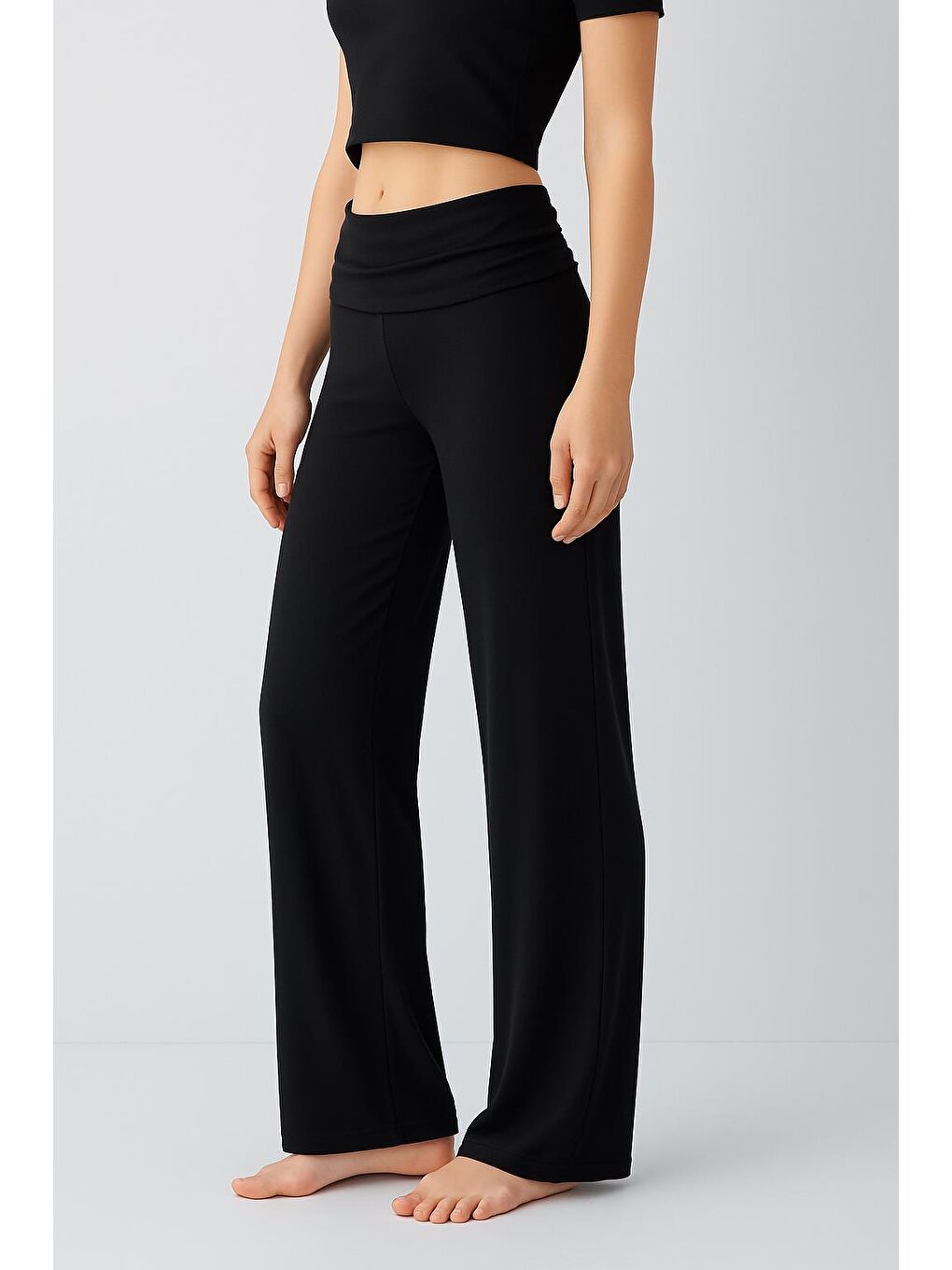 Siyah Düz Paça Katlanan Bel Esnek Viskoz Pantolon VTP01-3