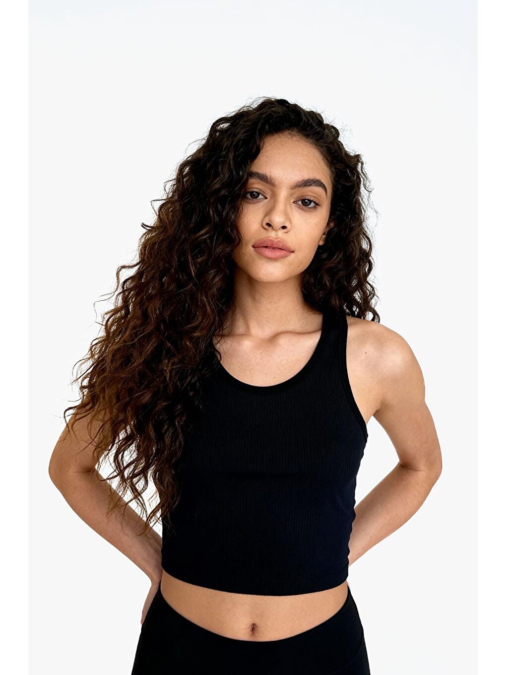 Siyah Basic Sıfır Kol Dar Kalıp U Yaka Kadın Crop Top Atlet - 97160-1