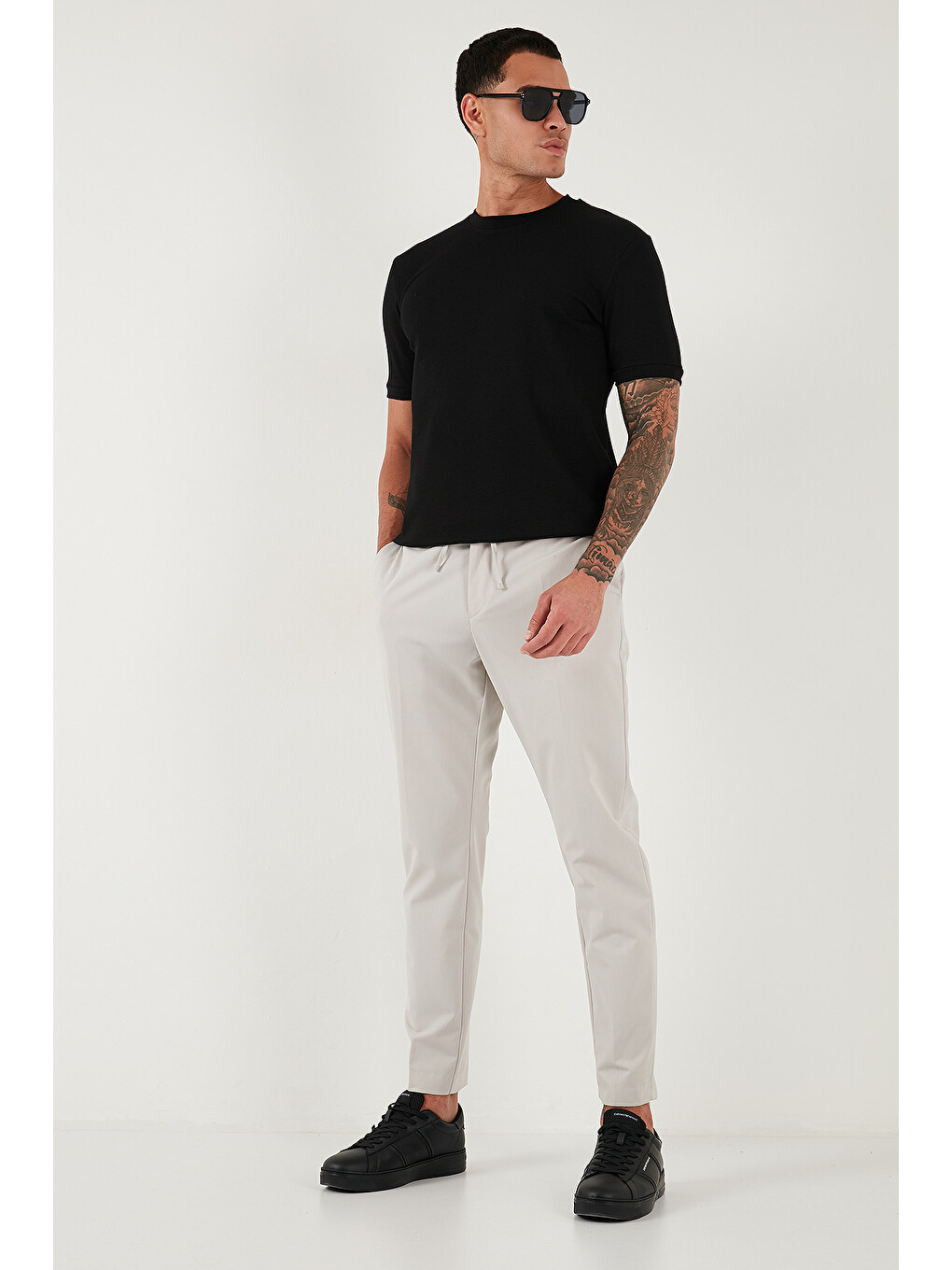 Siyah Streç Pamuklu Slim Fit Sıfır Yaka Tişört 5902639-3