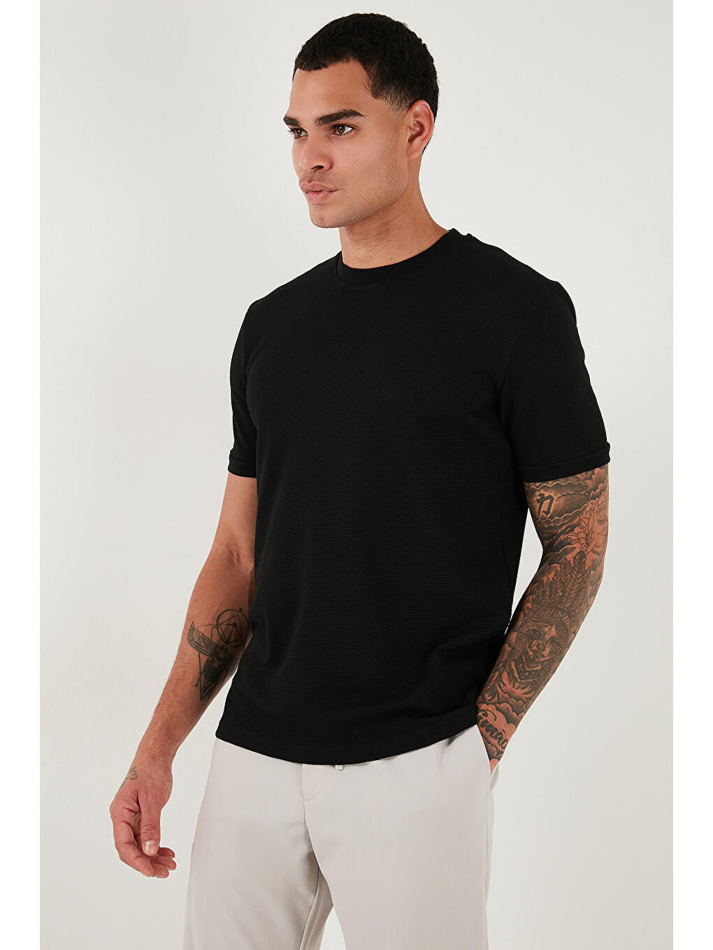 Siyah Streç Pamuklu Slim Fit Sıfır Yaka Tişört 5902639-5