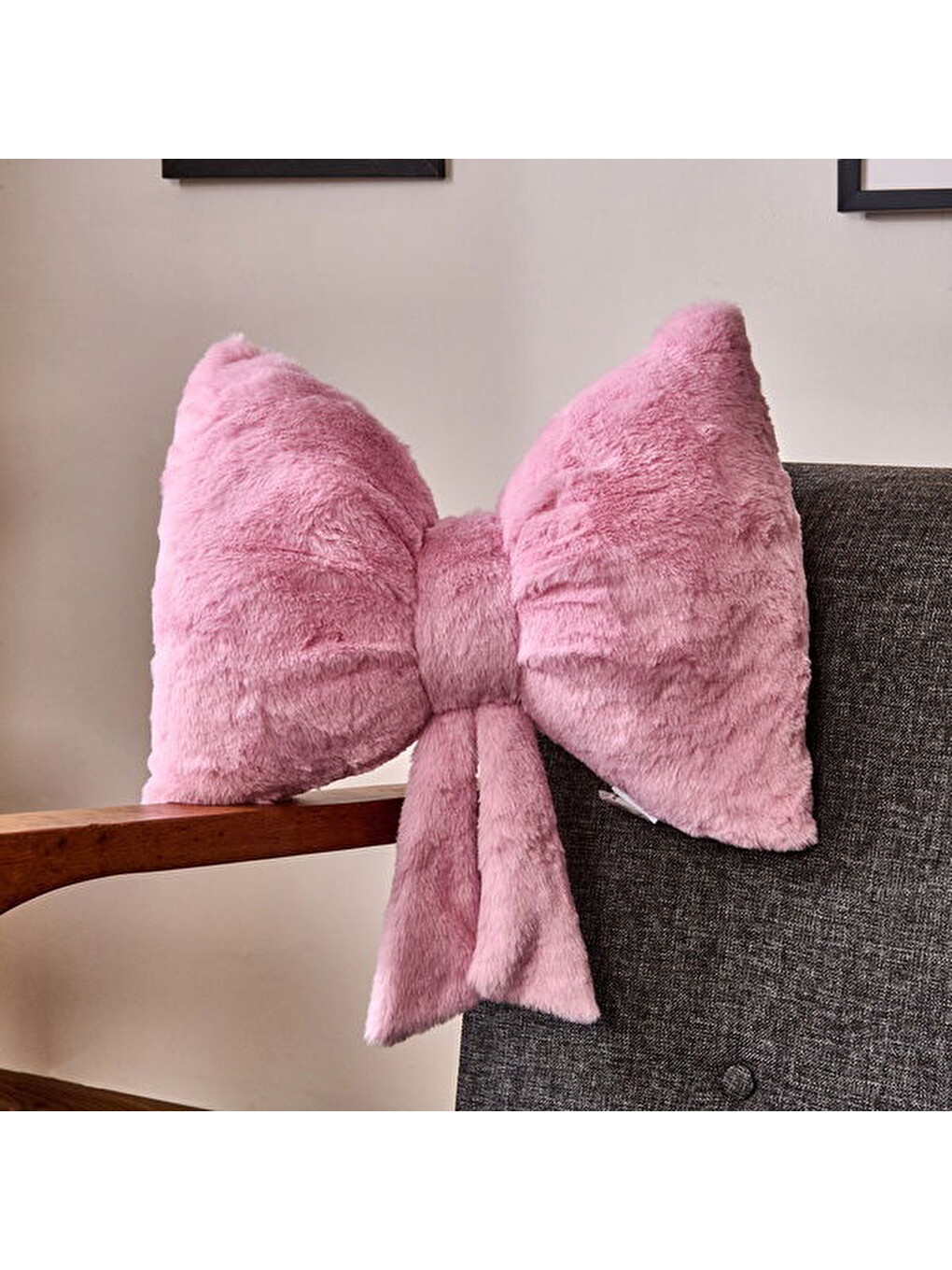 Soft Kurdele Figürlü Yastık - Pembe - 40x30 Cm-1
