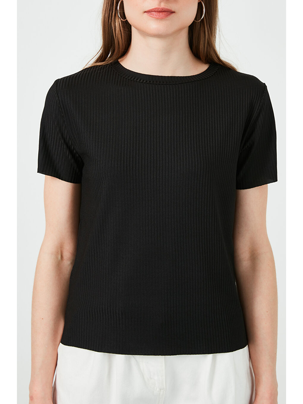 Siyah Bisiklet Yaka Yırtmaç Detaylı Kadın Bluz 5863431-4