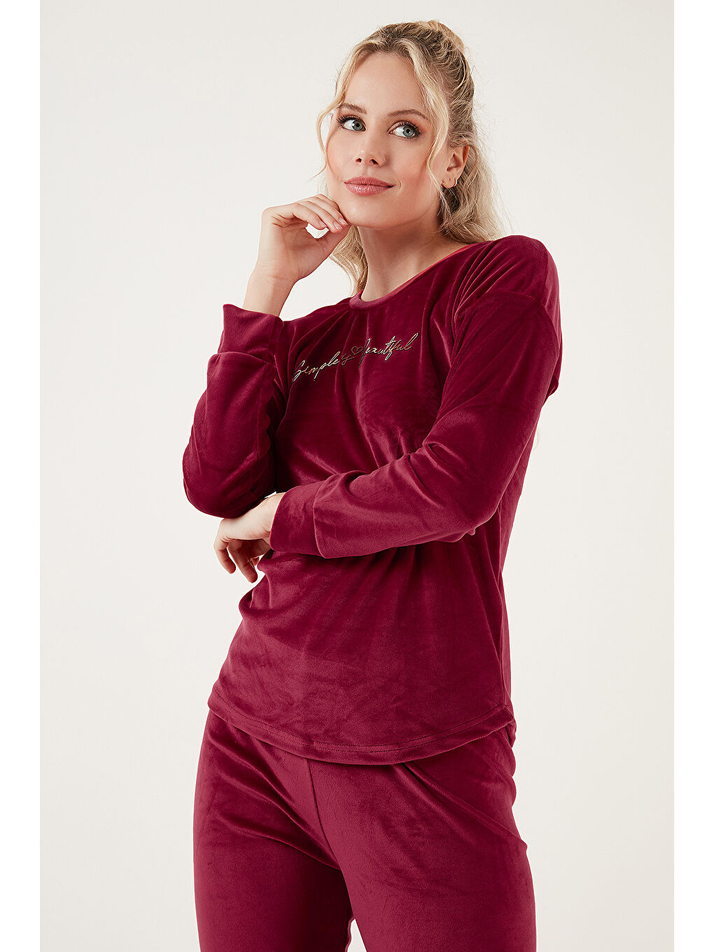 Bordo Regular Fit Yumuşak Dokulu Kadife Kadın Pijama Takımı 6094200W4-2