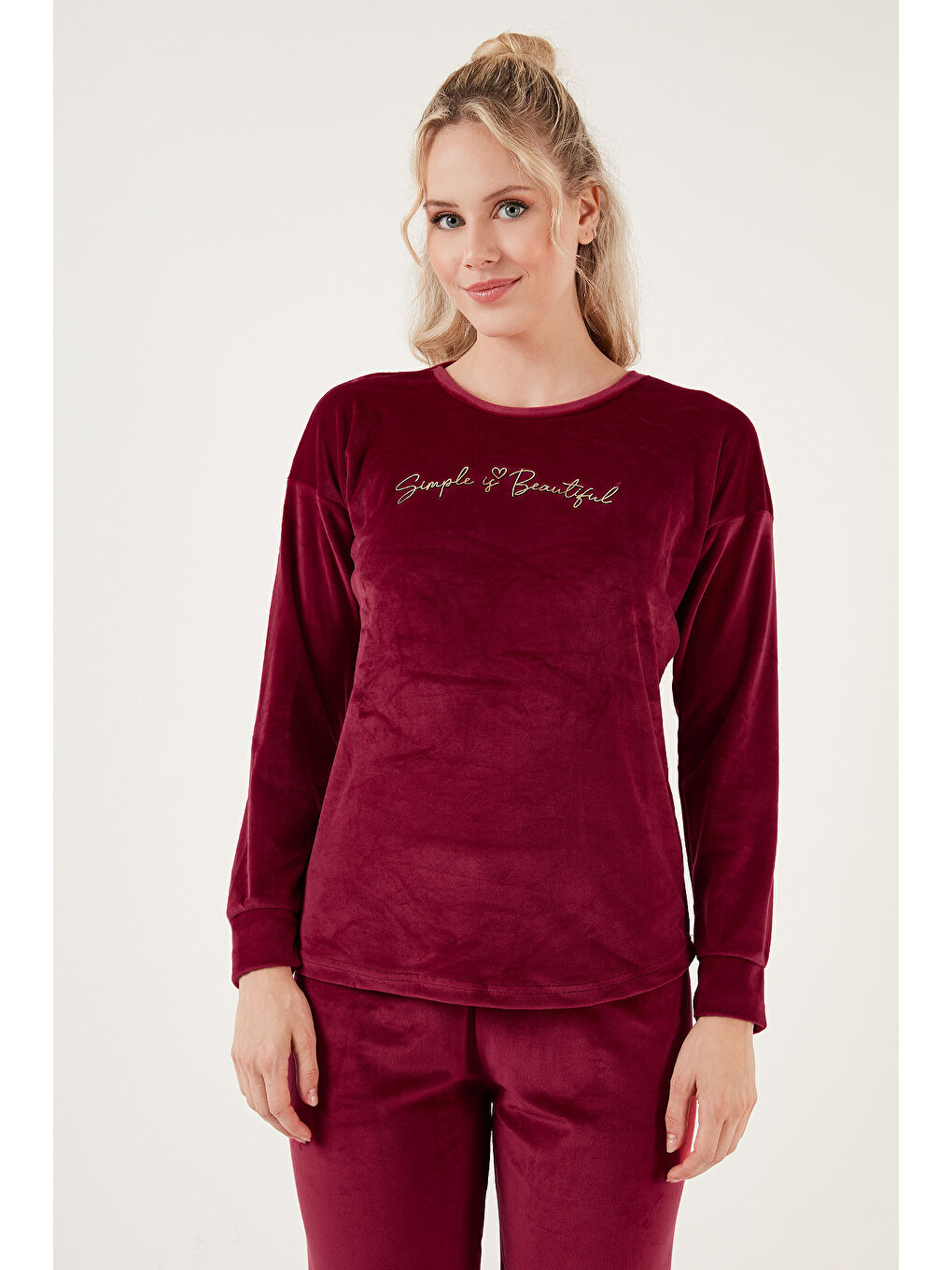 Bordo Regular Fit Yumuşak Dokulu Kadife Kadın Pijama Takımı 6094200W4-4