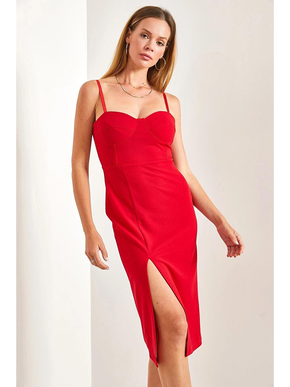 Kırmızı Kadın İp Askılı Scuba Kumaş Yırtmaçlı Elbise-4