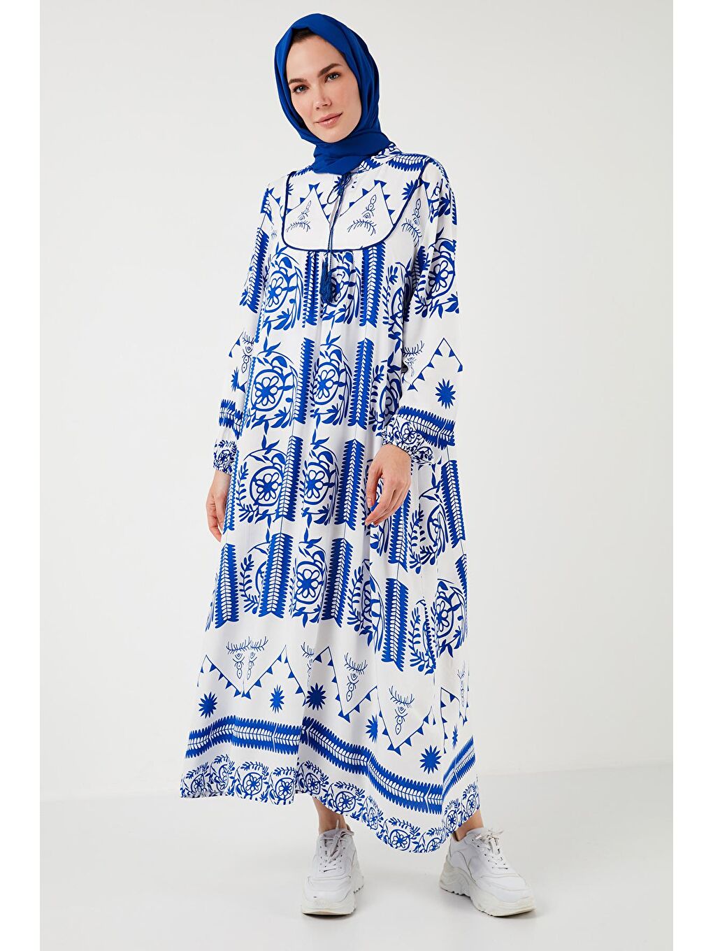 Mavi Desenli Regular Fit Bağlamalı V Yaka Maxi Elbise 611El510-5