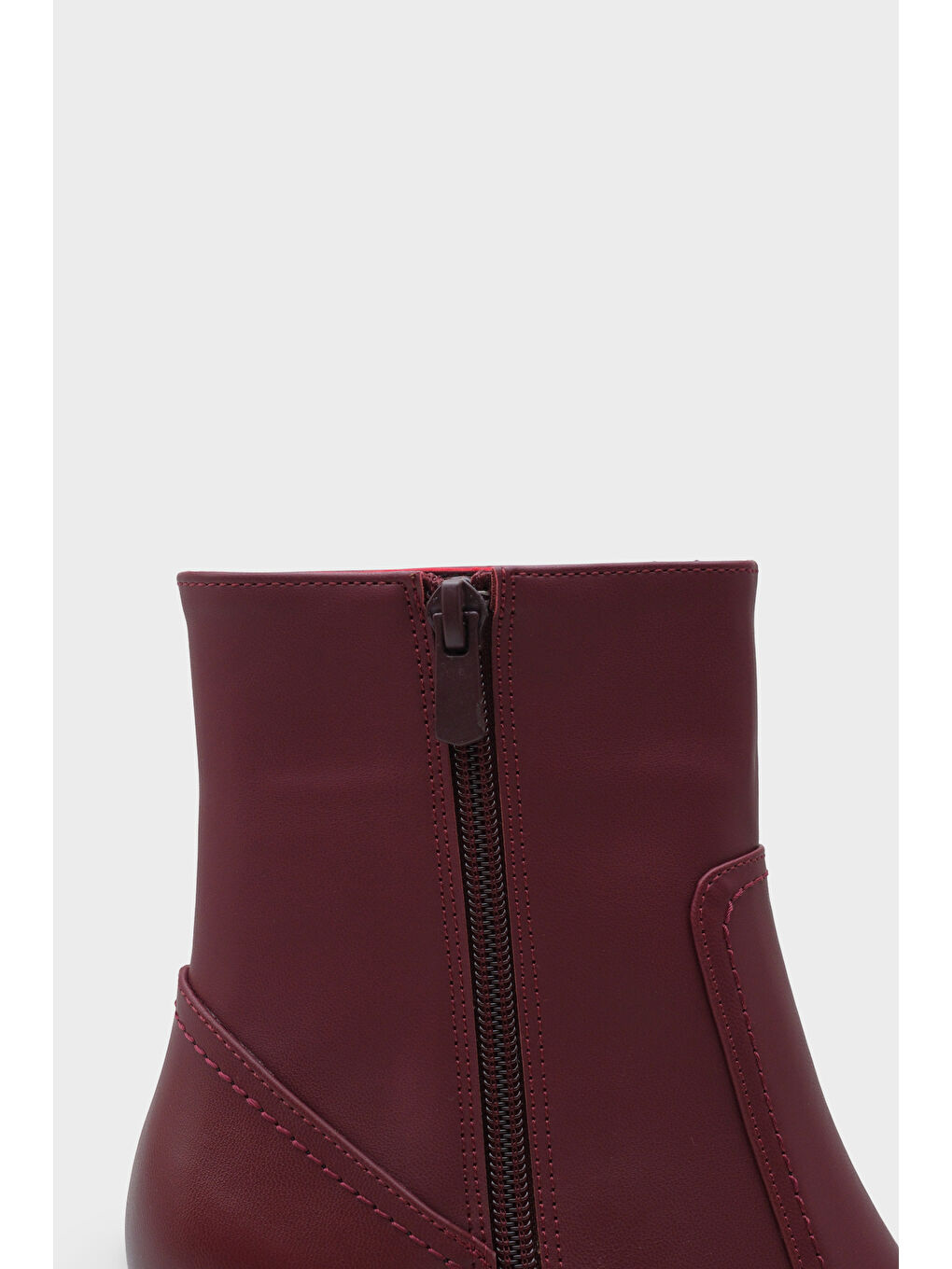 Bordo Küt Burunlu Yandan Fermuarlı Kadın Bot-3