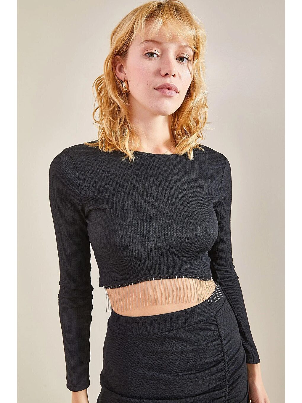 Siyah Kadın Önü Zincir Detaylı Börümcük Bluz