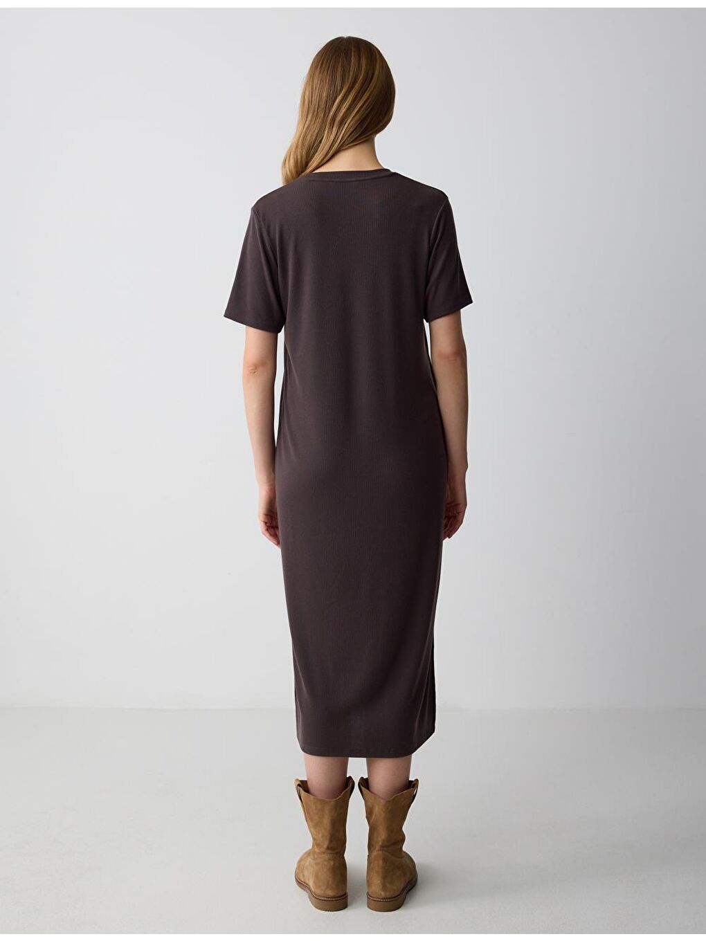 Kahverengi Düz Kesim Bisiklet Yaka Kısa Kollu Örme Elbise-5