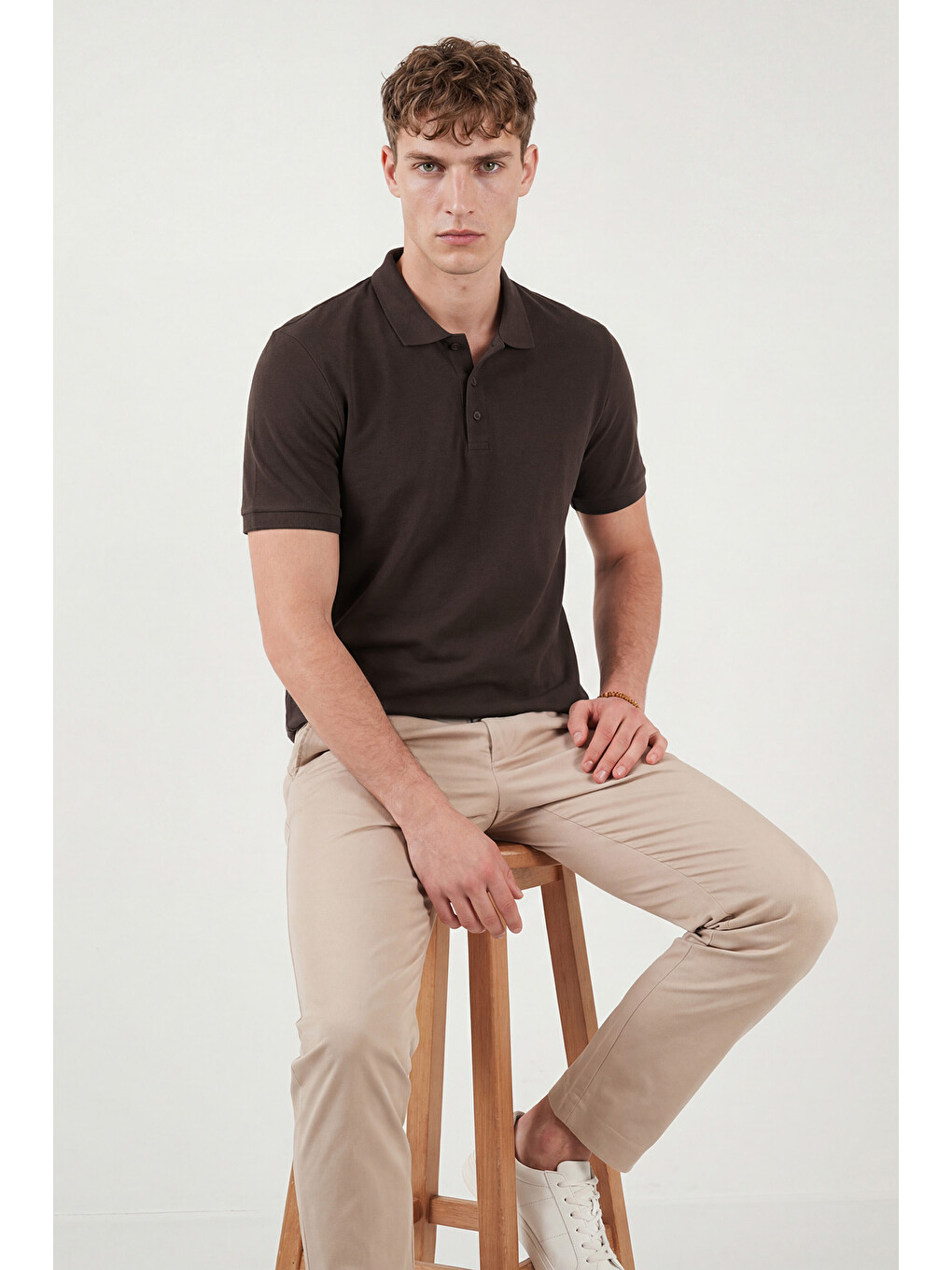 Kahverengi % 100 Pamuk Regular Fit Düğmeli Erkek Polo Yaka Tişört 5902127-2