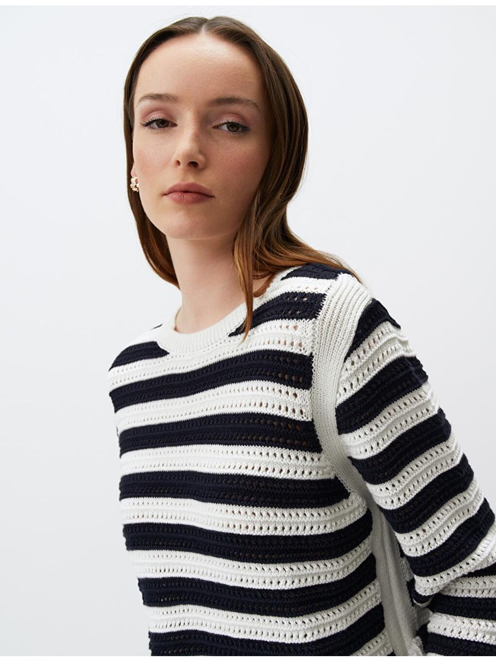 Ekru Uzun Kollu Çizgili Triko Kazak