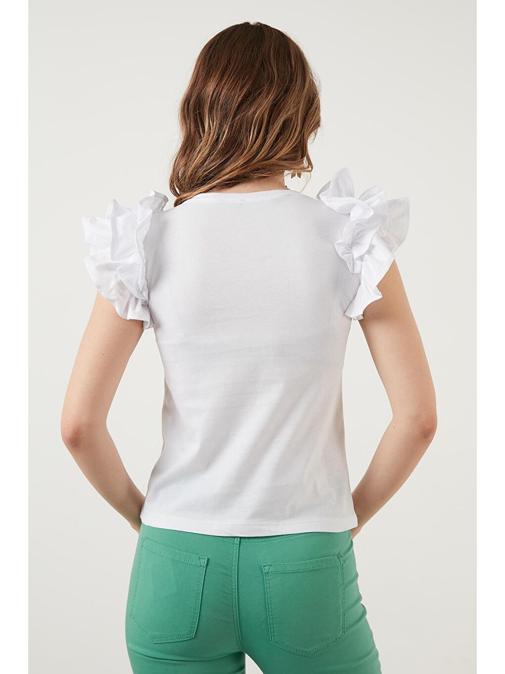 Beyaz Pamuklu Kolları Fırfırlı Slim Fit Bisiklet Yaka Kadın T Shirt 5864500-4