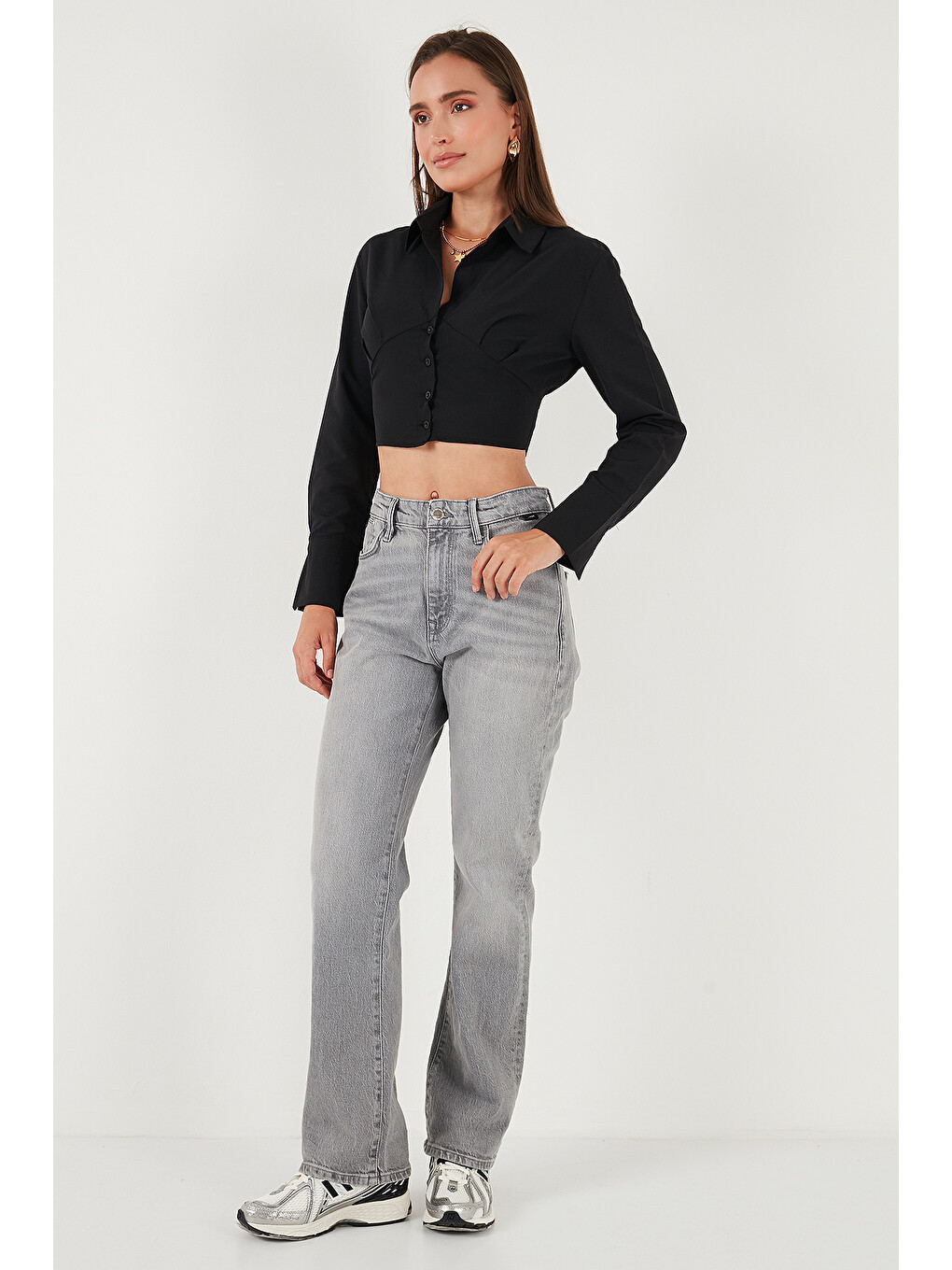 Siyah Fitted Fit Pamuklu Korse Detaylı Uzun Kollu Crop Gömlek 611go00376-2