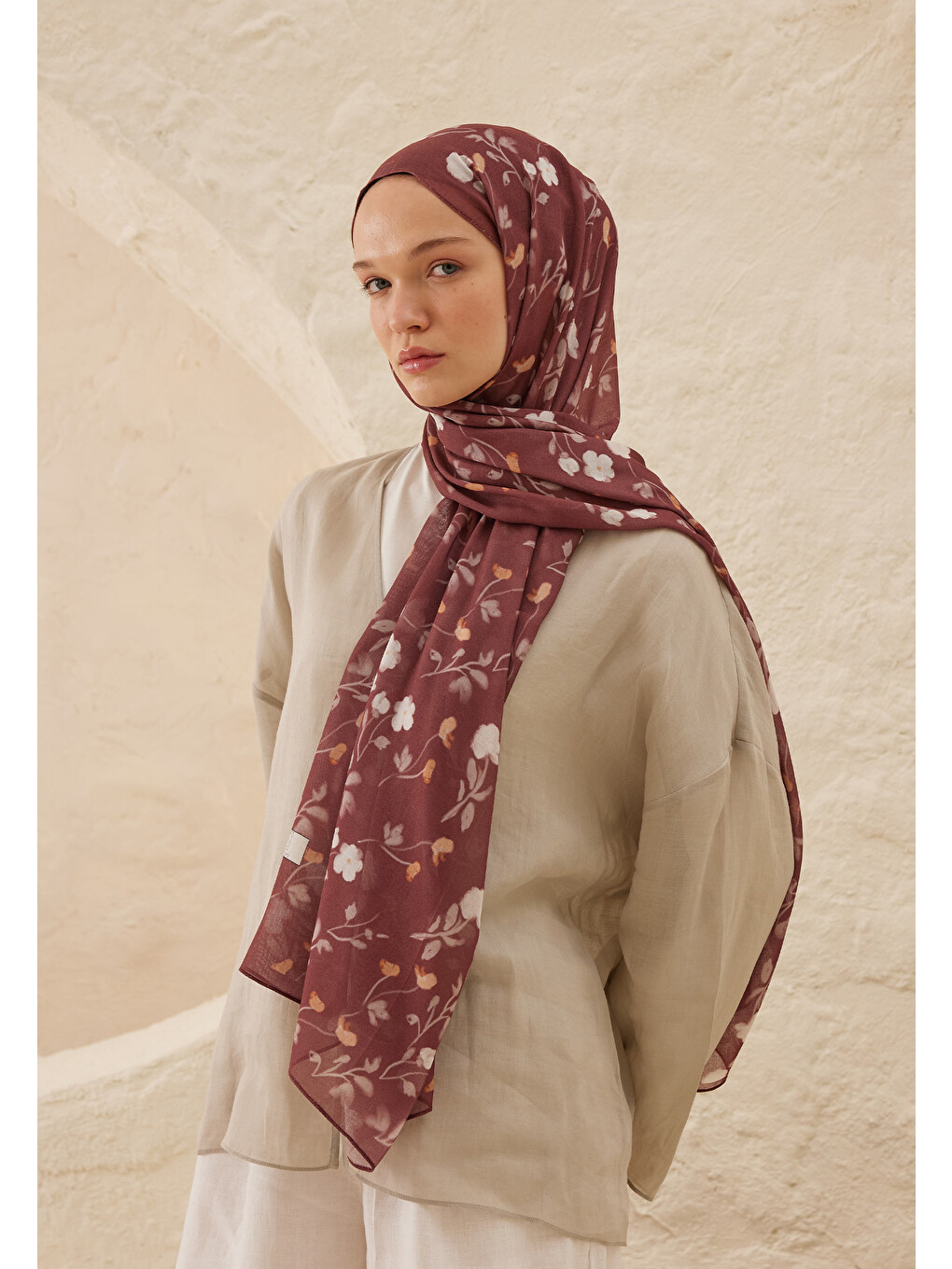 Kahverengi Soft Flowers Desen Rami Şal Ağaç Kabuğu