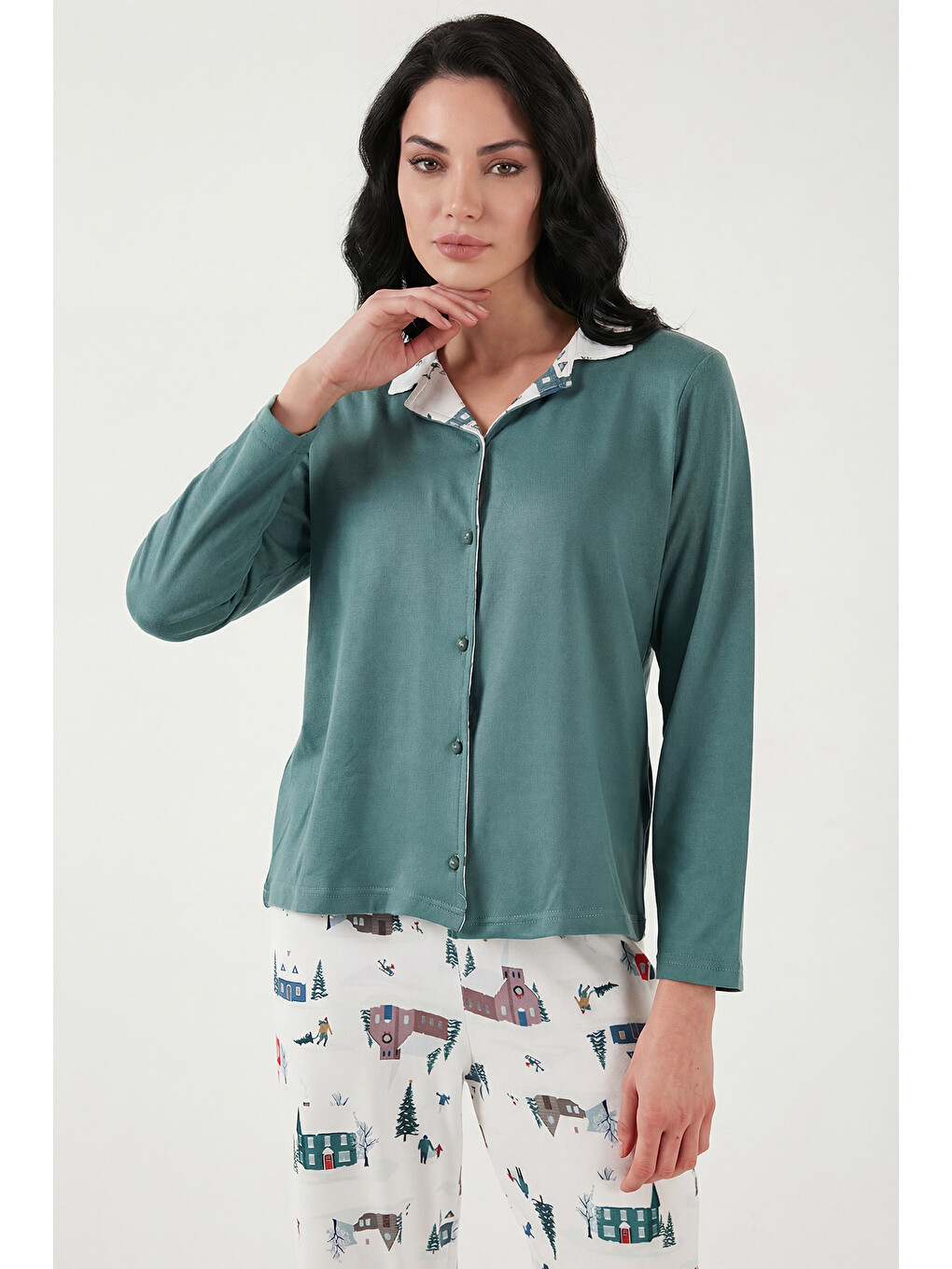 Yeşil Desenli Regular Fit Apaş Yaka Beli Lastikli Bol Paça Kadın Pijama Takımı 65714300-3