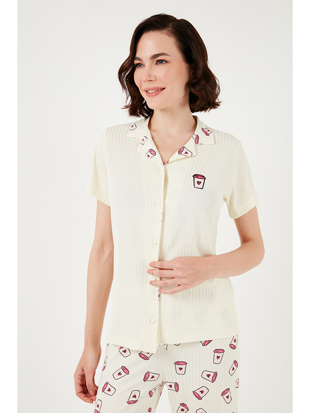 Bej Regular Fit Gömlek Yaka Kısa Kollu Pijama Takımı 65740102-2