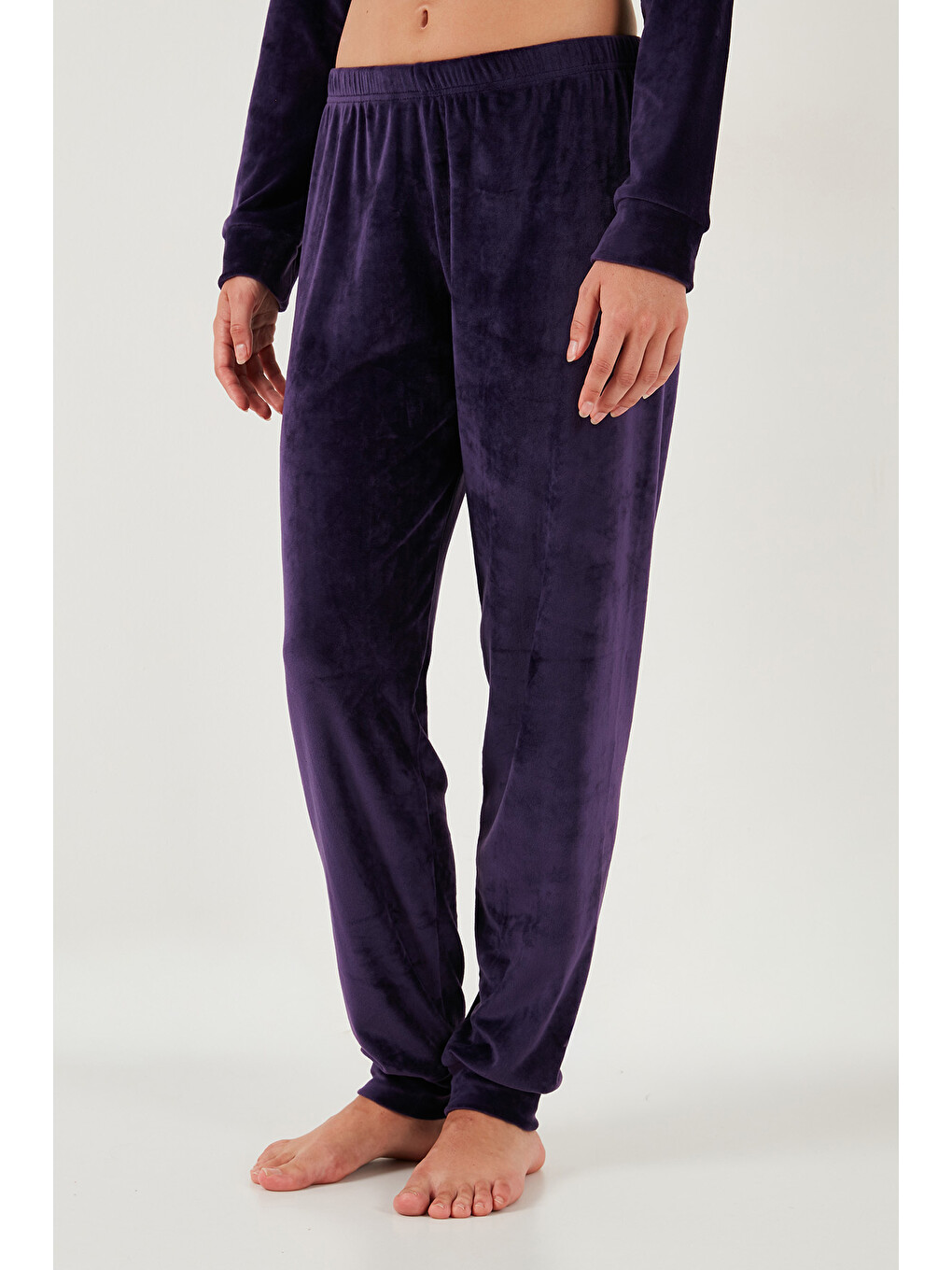 Mor Regular Fit Yumuşak Dokulu Kadife Kadın Pijama Takımı 6094200w4-3