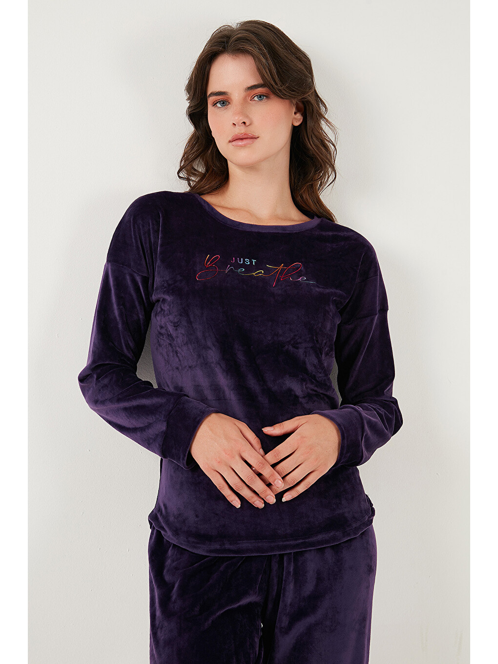Mor Regular Fit Yumuşak Dokulu Kadife Kadın Pijama Takımı 6094200w4-4