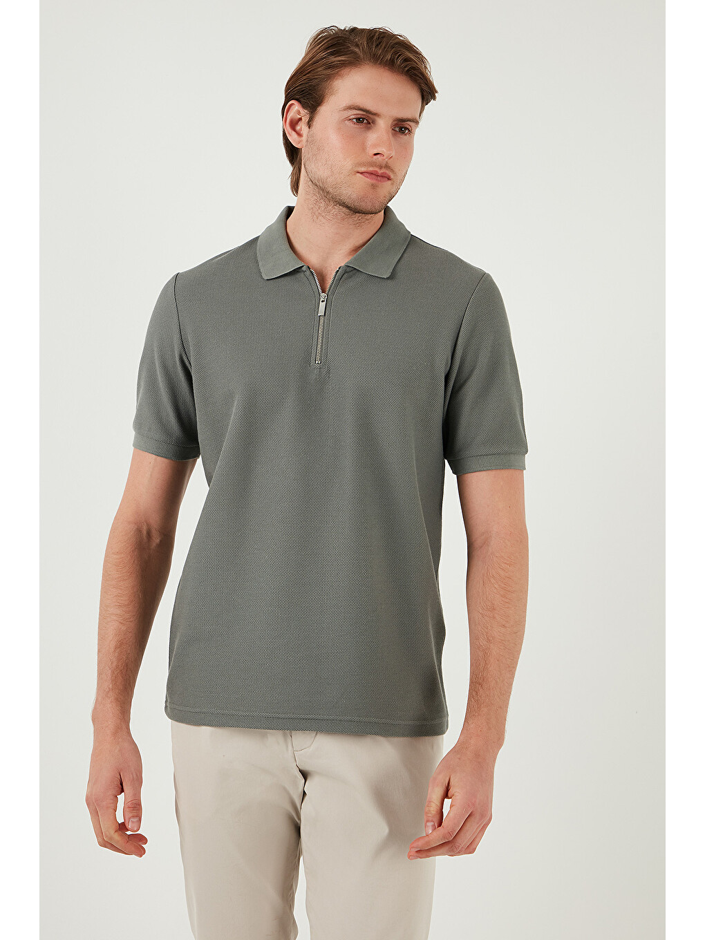 Haki Pamuklu Regular Fit Fermuarlı Erkek Polo Yaka %100 Pamuk Tişört 5902434-1
