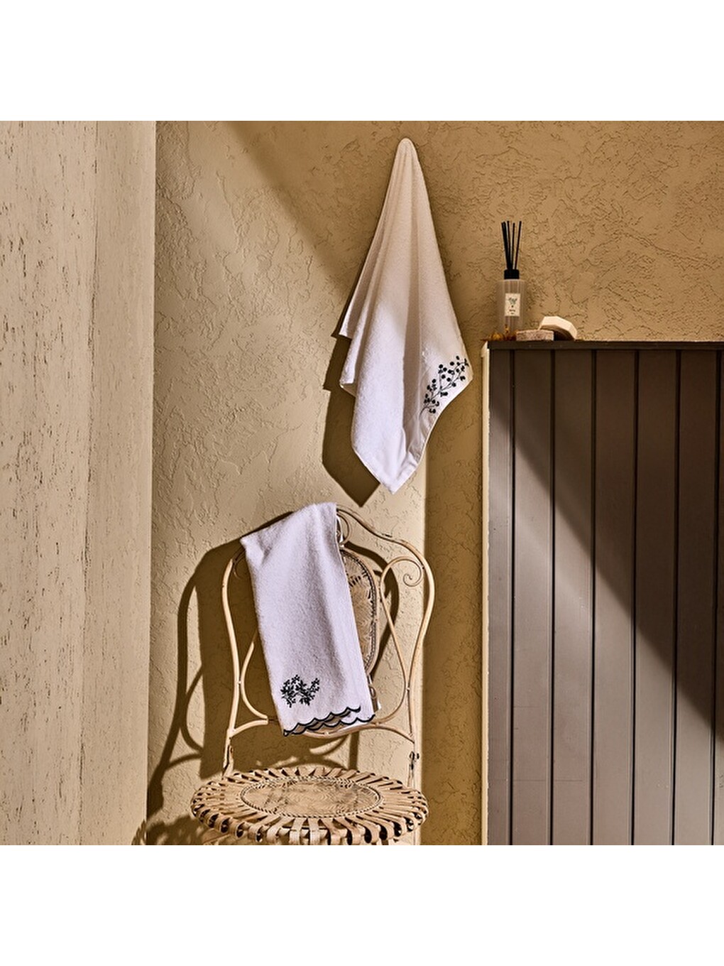 Lila Soft French Cottage Onda El Havlusu - Ekru / Siyah - 30x50 cm-6