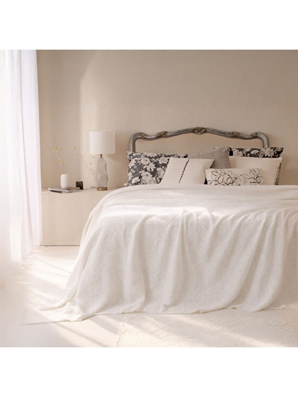 Soft Fleur Çift Kişilik Yatak Örtüsü - Beyaz - 210x240 cm-1
