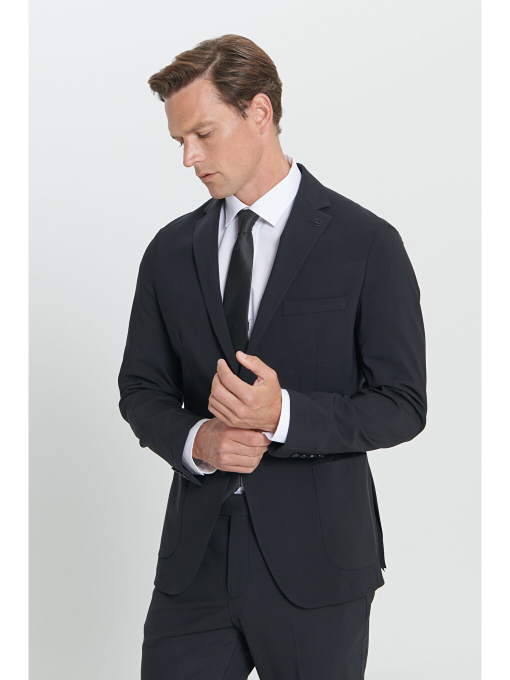 Erkek Siyah Slim Fit Dar Kesim Mono Yaka Yünlü Takım Elbise-5