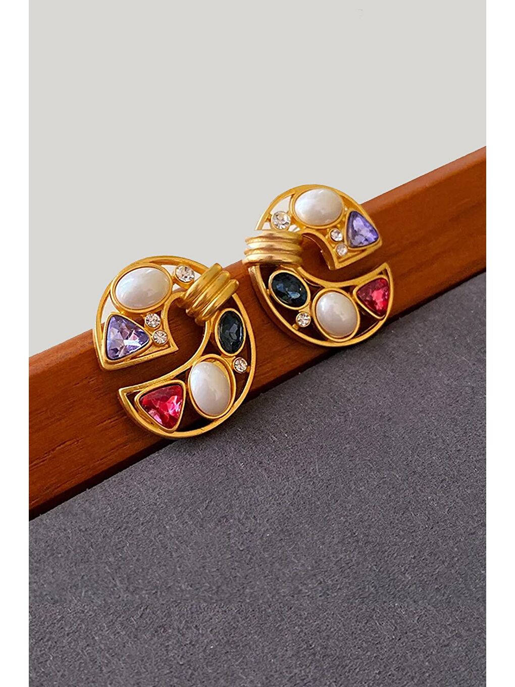 Karışık Altın Kaplama Barok Stil C Çivi Küpe-4