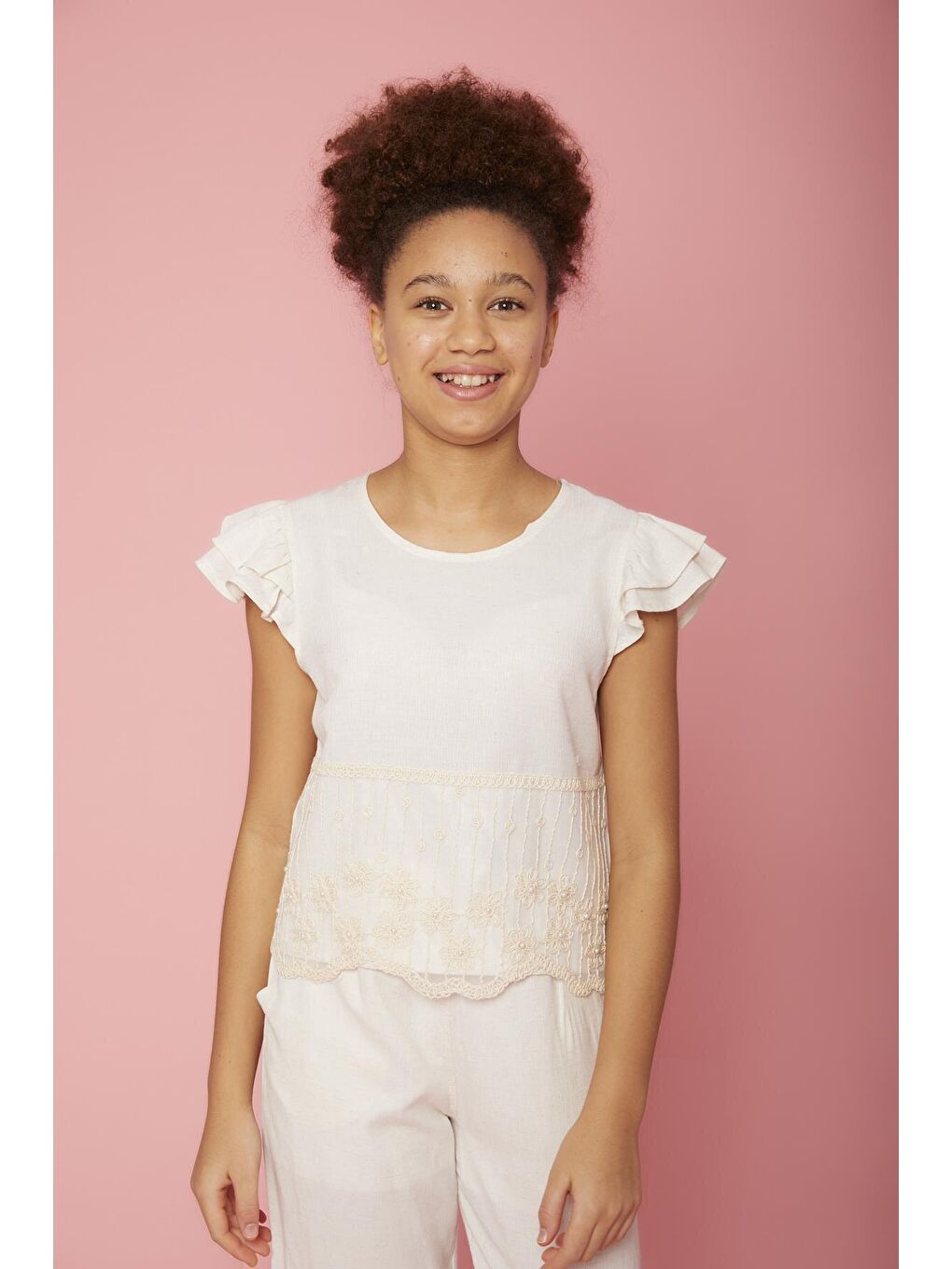 Ekru Kız Çocuk Keten Dantelli Takım-2