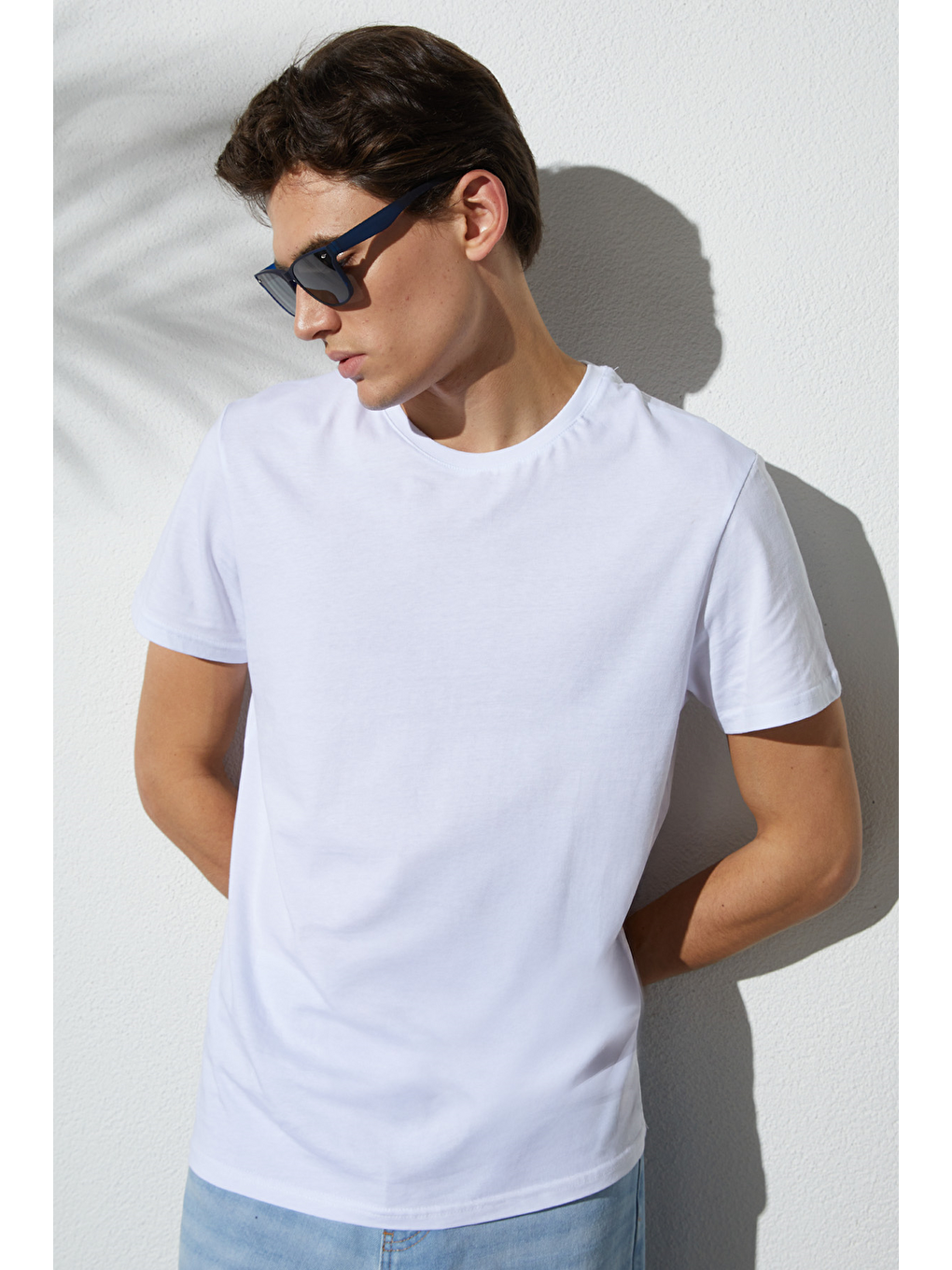 Unisex Slim Fit Dar Kesim %100 Pamuk Yumuşak Dokulu Beyaz Bisiklet Yaka Büyük Beden Tişört-1