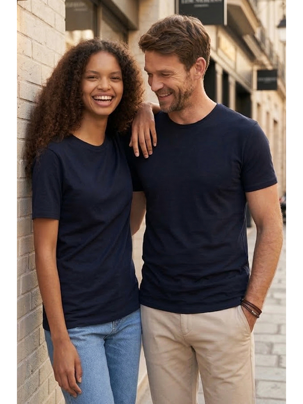 Erkek Slim Fit Lacivert Bisiklet Yaka %100 Pamuk Dar Kesim Basic Tişört-3
