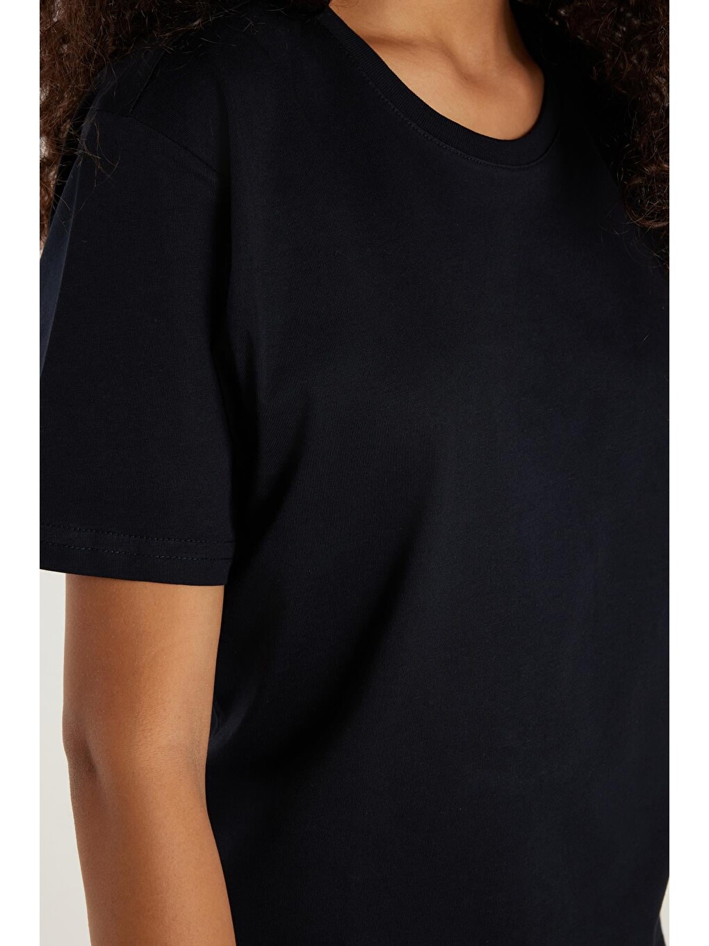 Erkek Slim Fit Lacivert Bisiklet Yaka %100 Pamuk Dar Kesim Basic Tişört-7