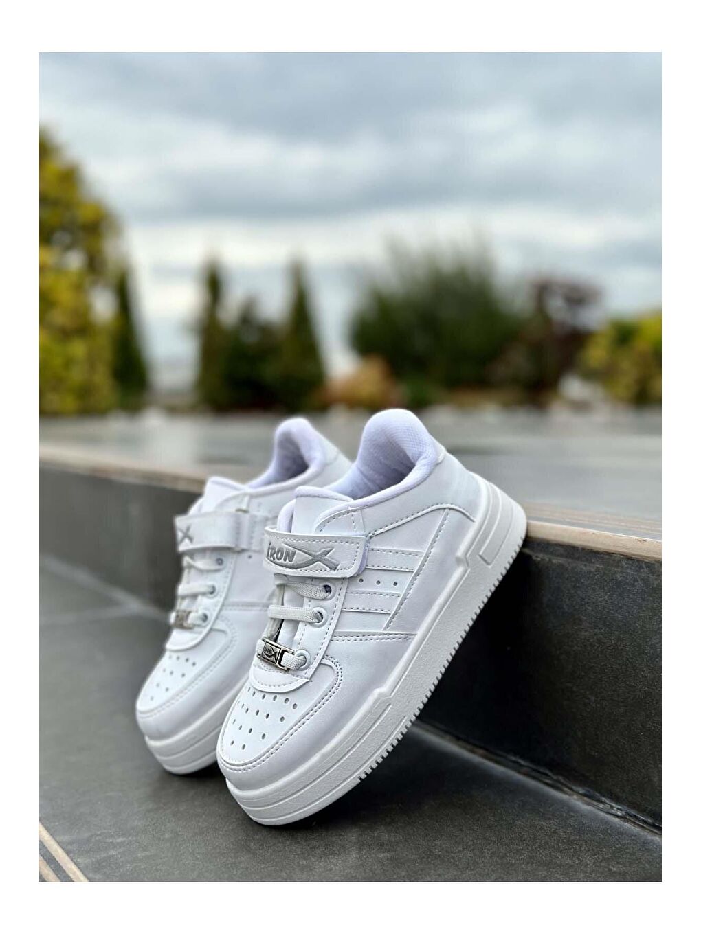 Muggo Beyaz Jeyi Günlük Unisex Çocuk  Lastikli ve Cırtlı Rahat Sneaker Spor Ayakkabı