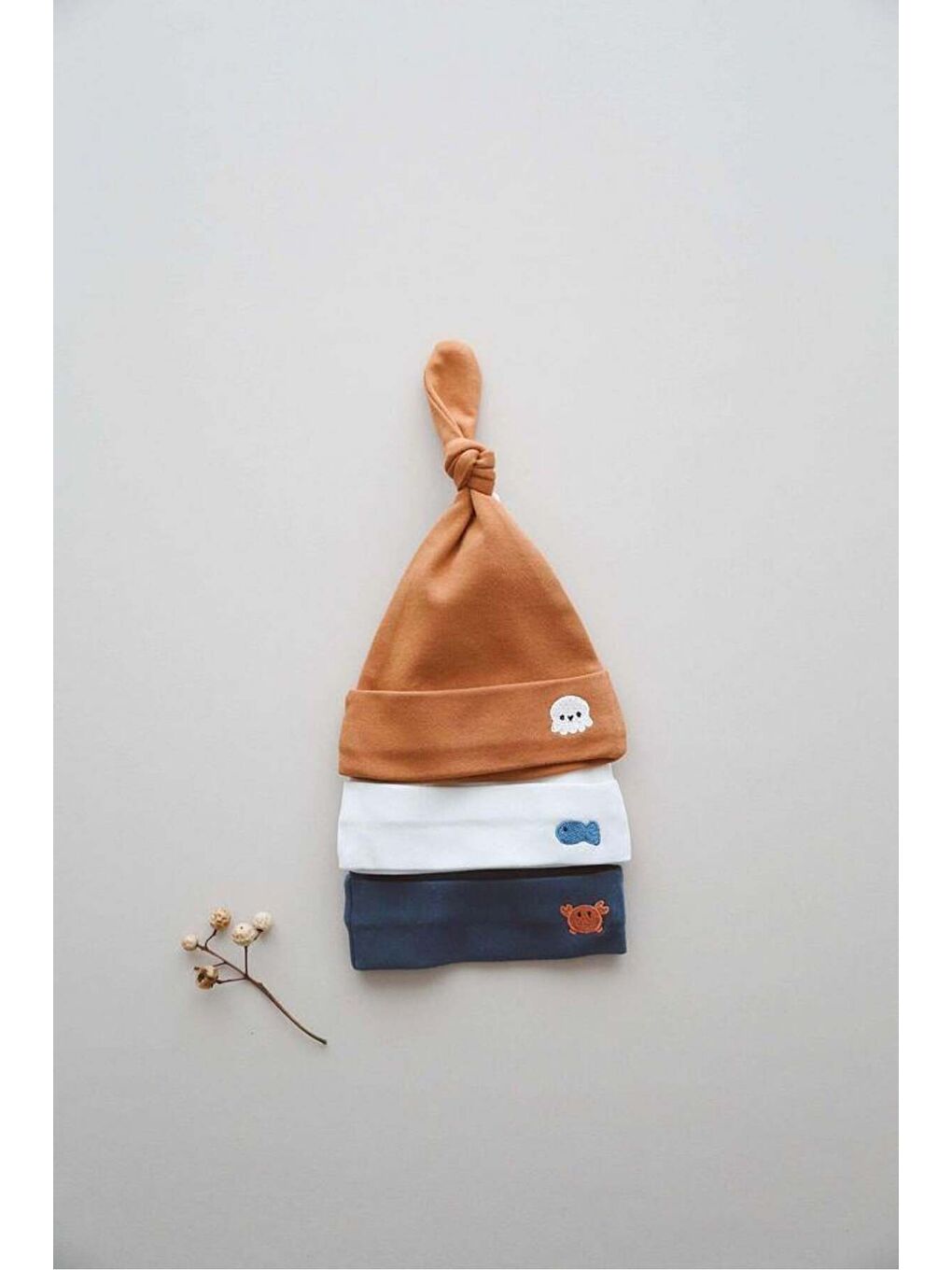 Bej 3lü Yenidoğan Nakışlı Şapka Model 4-4