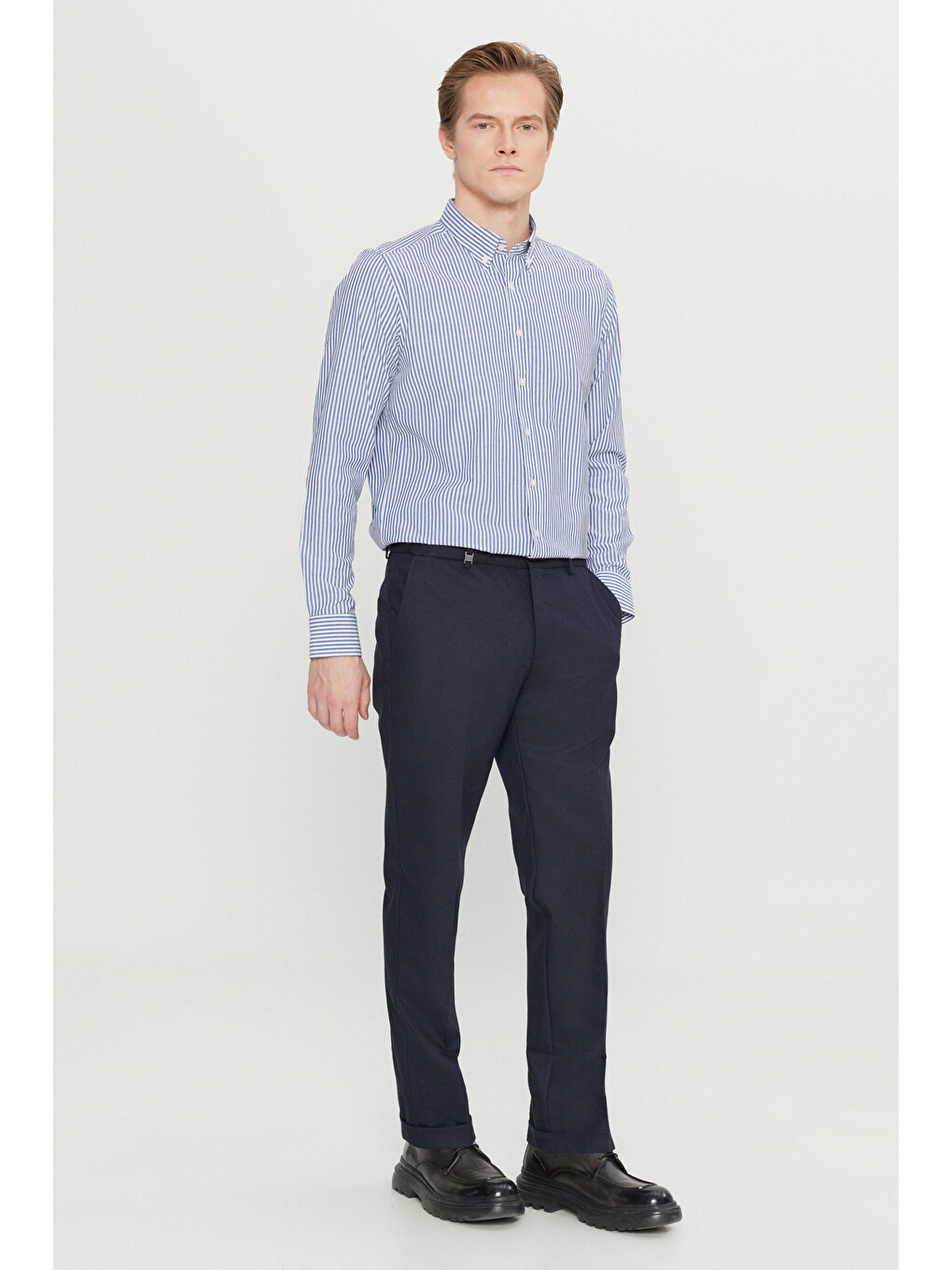 Erkek Lacivert Slim Fit Dar Kesim Gizli Lasiktli Yan Cepli Esnek Klasik Pantolon-1