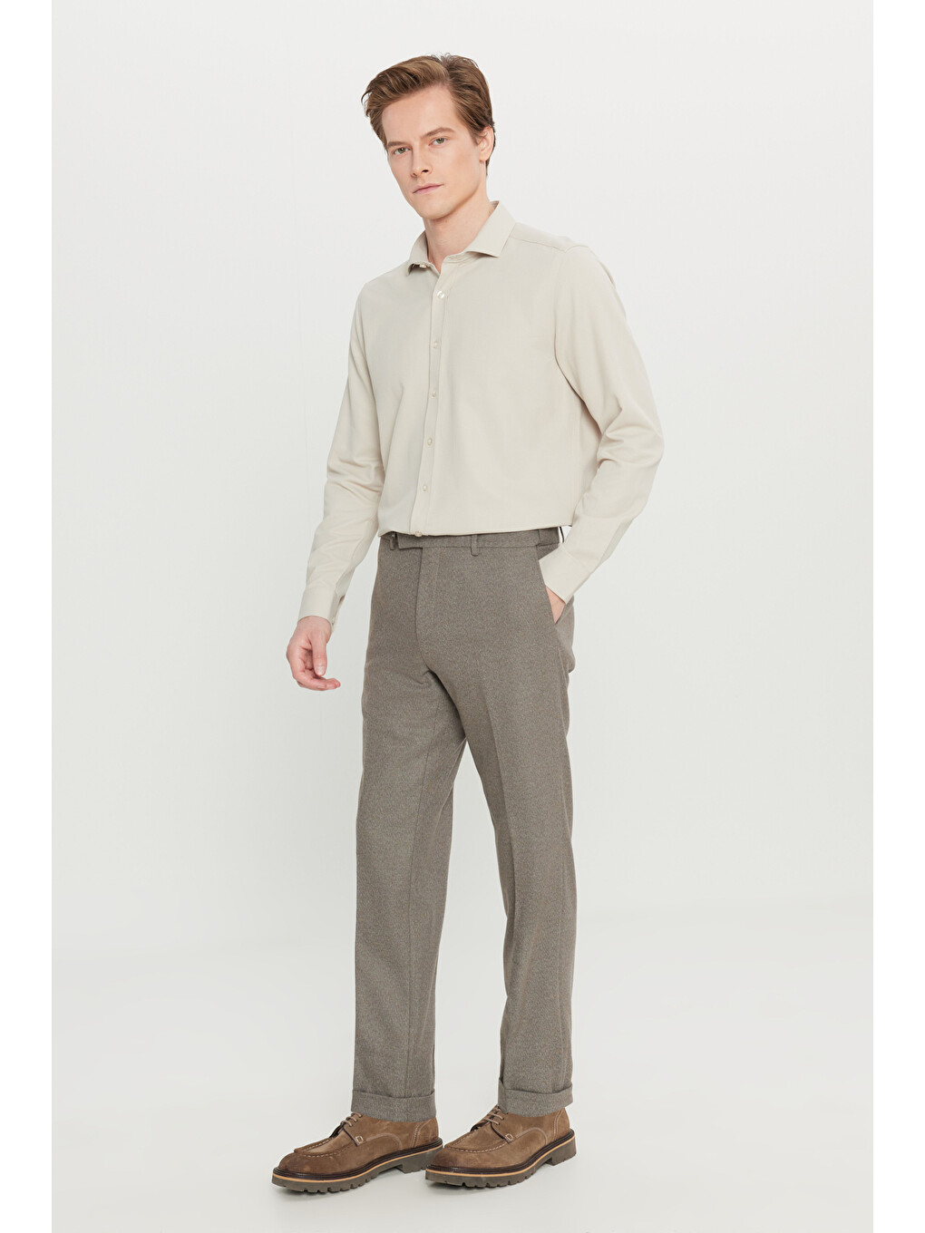 Bej Erkek Vizon Slim Fit Beli Gizli Lastikli Diagonal Desenli Yan Cepli Esnek Klasik Pantolon