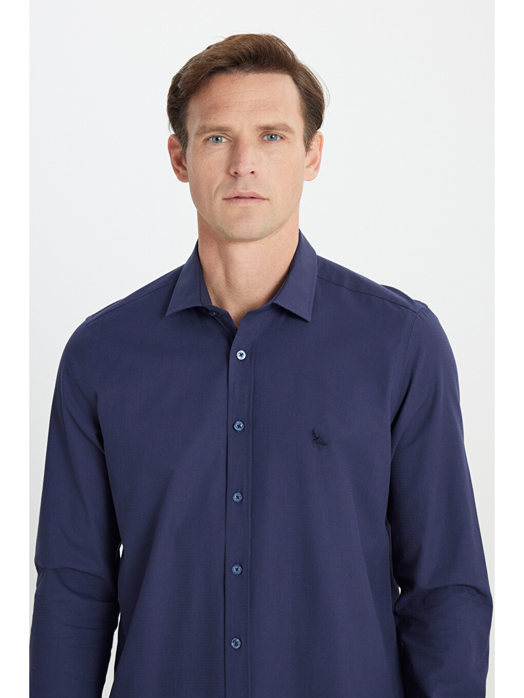 Erkek Lacivert %100 Pamuk Slim Fit Dar Kesim Klasik Yaka Armürlü Gömlek-4