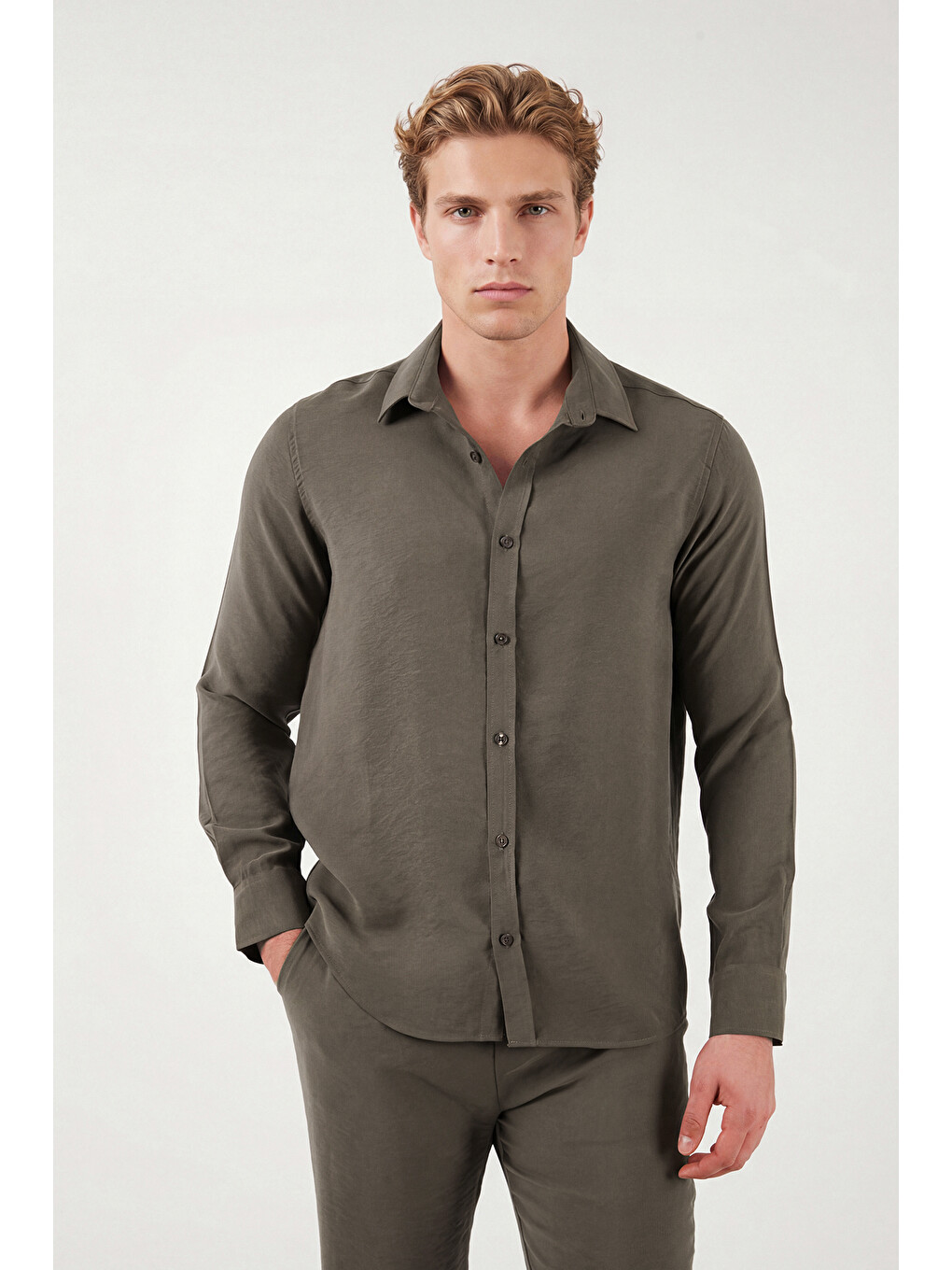 Kahverengi Regular Fit Klasik Yaka Uzun Kollu Gömlek Cf26s121640-2