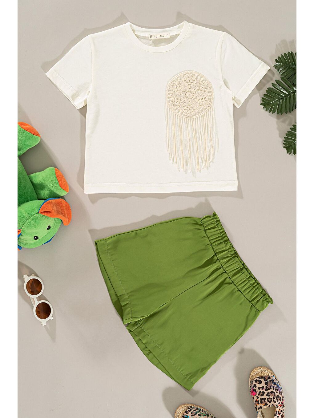 Cep Detaylı Tshirt Şort Yeşil Alt Üst Takım