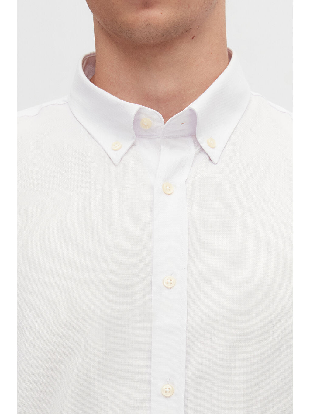 Slim Fit Beyaz Armürlü Düğmeli Yaka Pamuklu Gömlek-5